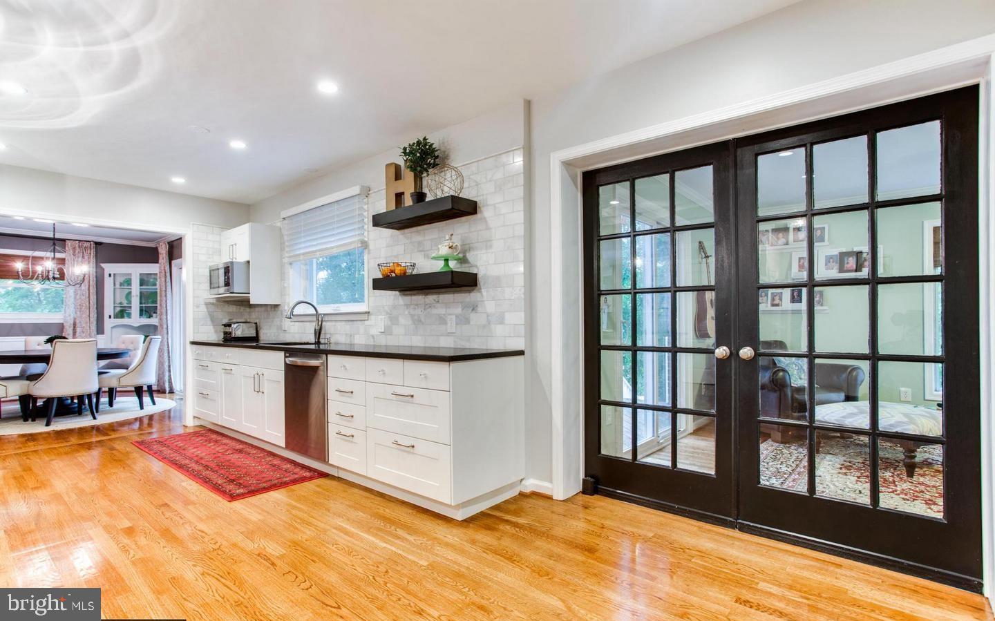 ANNANDALE WOODS - Residential