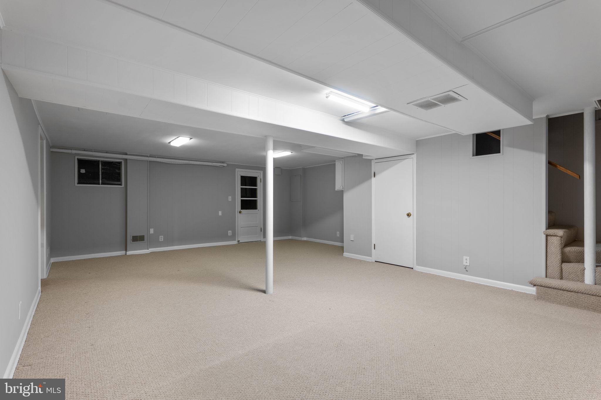 ANNANDALE WOODS - Residential