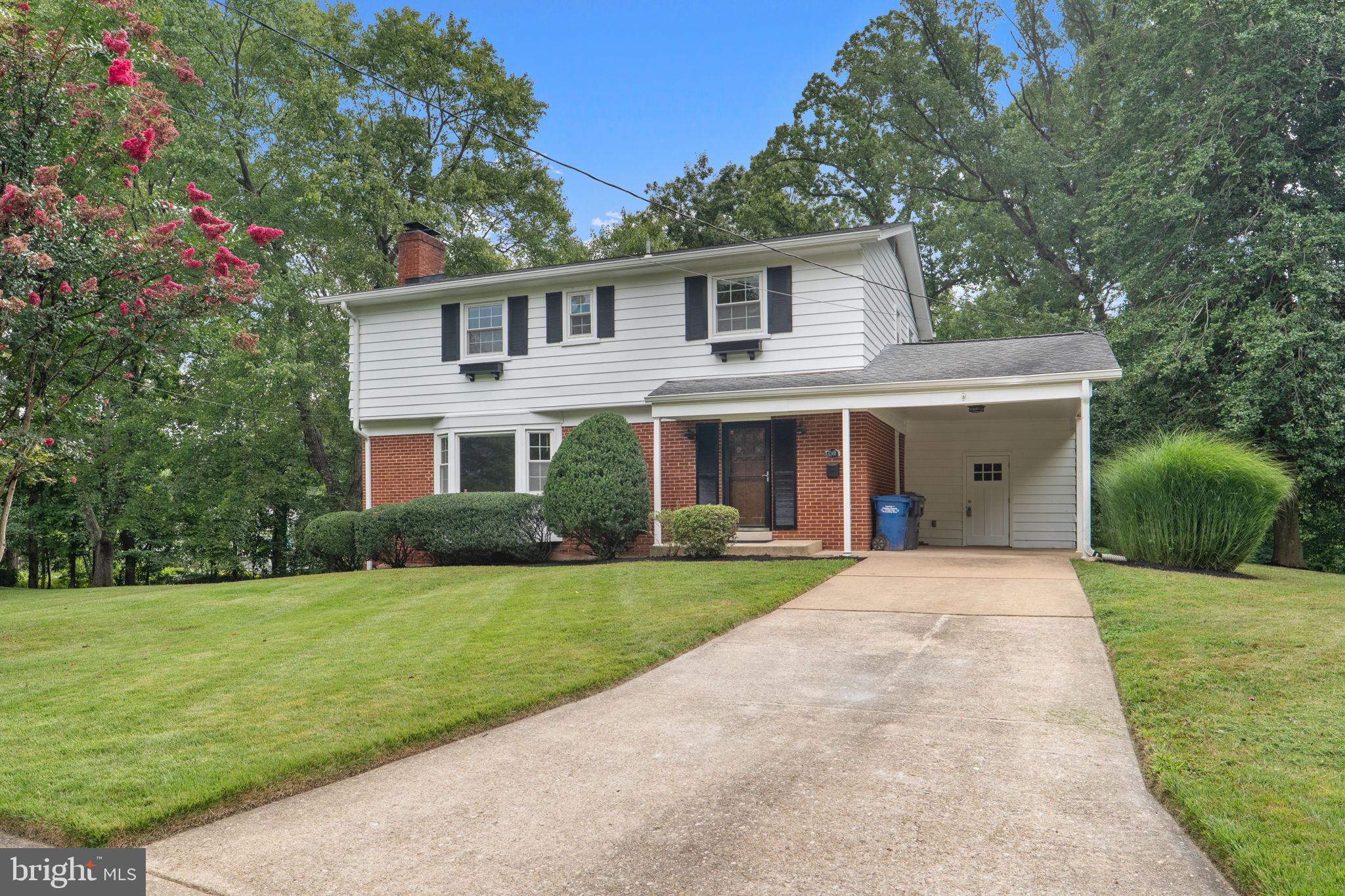 ANNANDALE WOODS - Residential