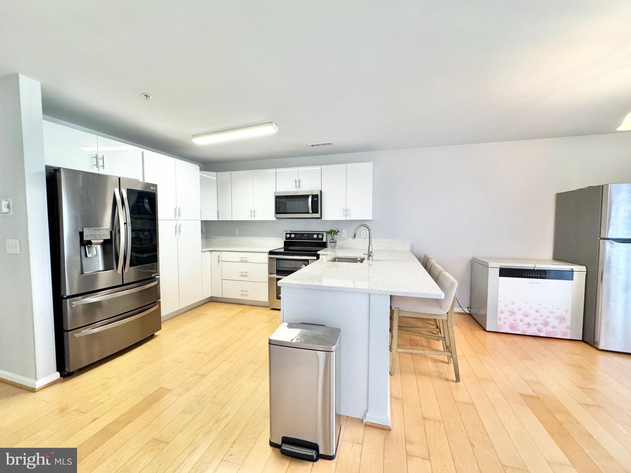 VILLAGES AT PARSONS LAKE - Residential