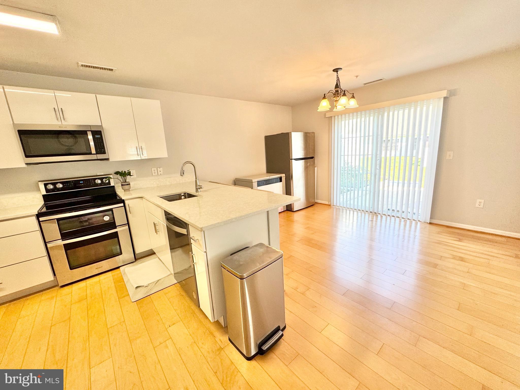 VILLAGES AT PARSONS LAKE - Residential