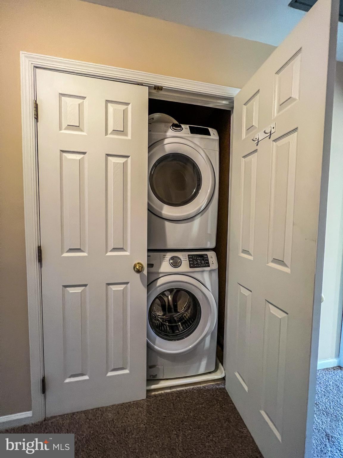 PINEY ORCHARD - Residential Lease