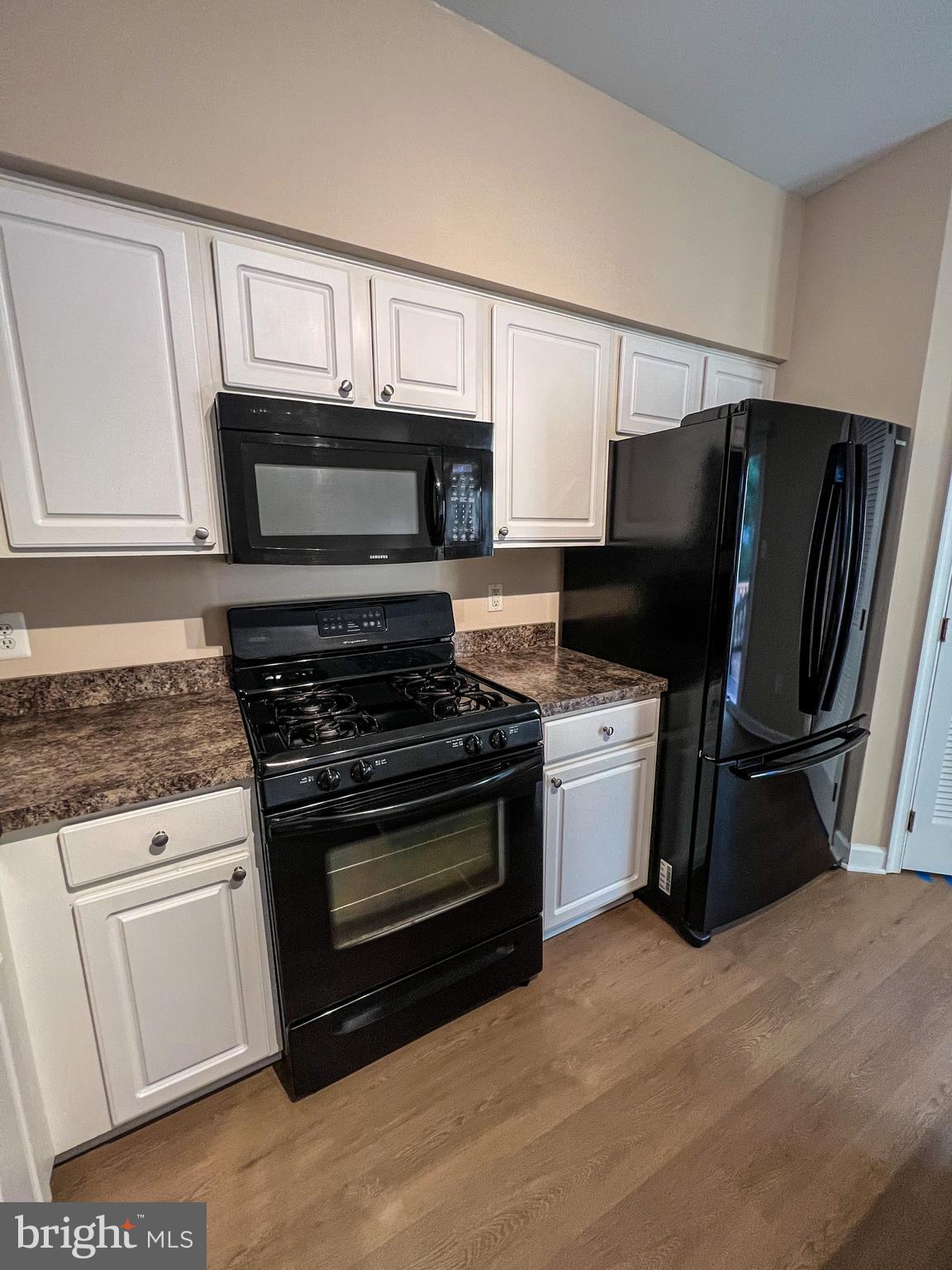 PINEY ORCHARD - Residential Lease