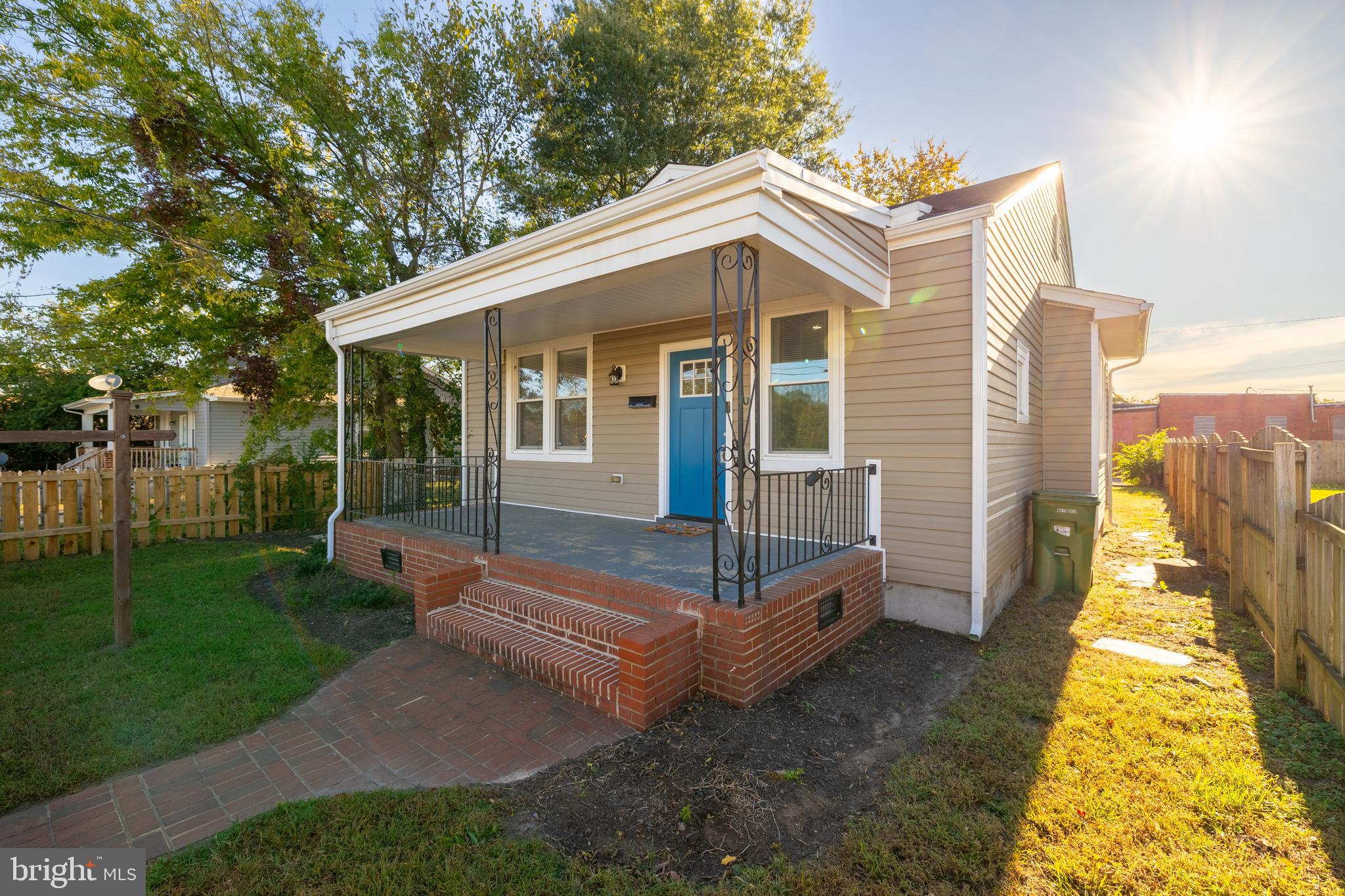 1905 CREIGHTON ROAD