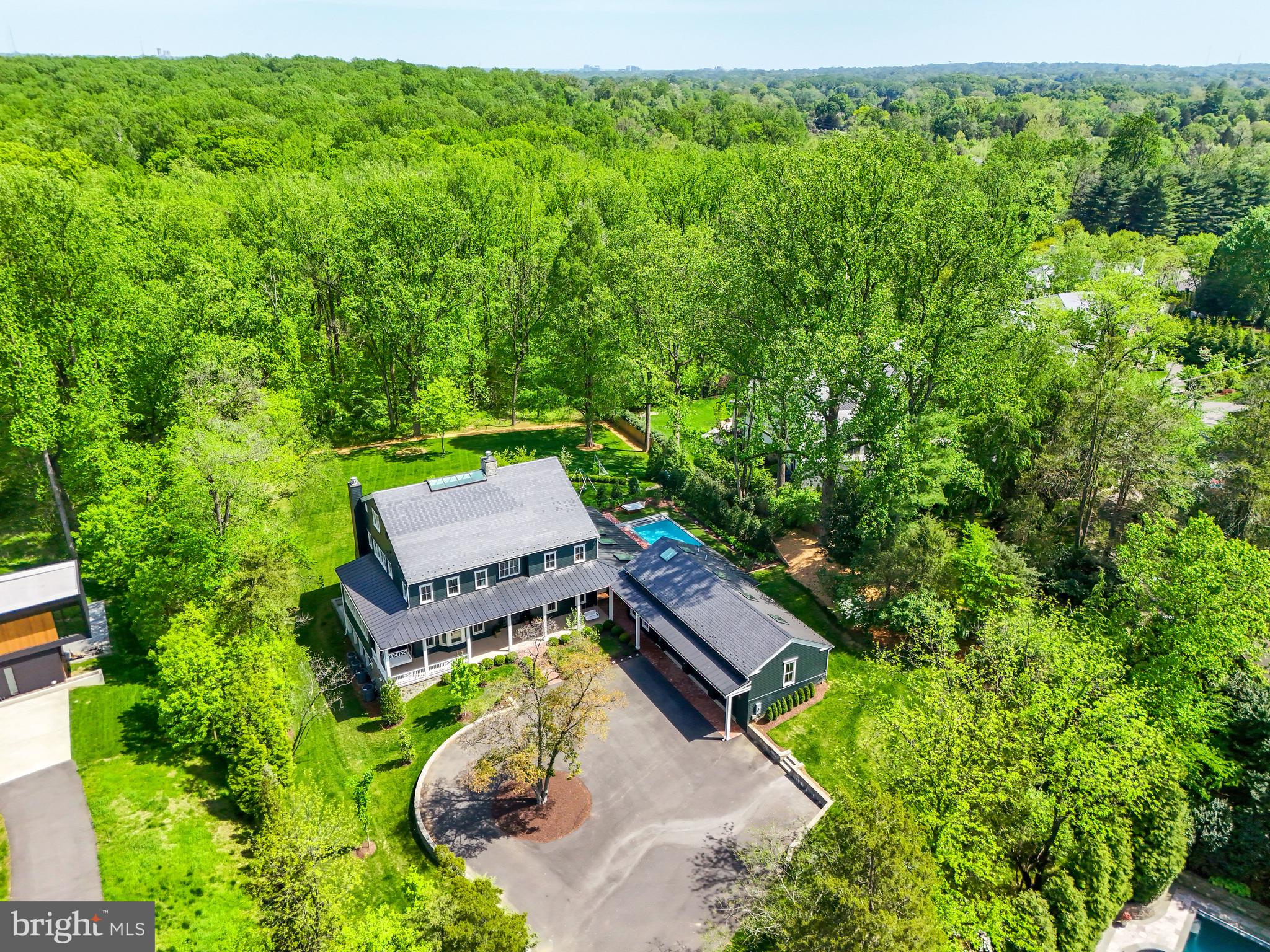 827 TURKEY RUN ROAD