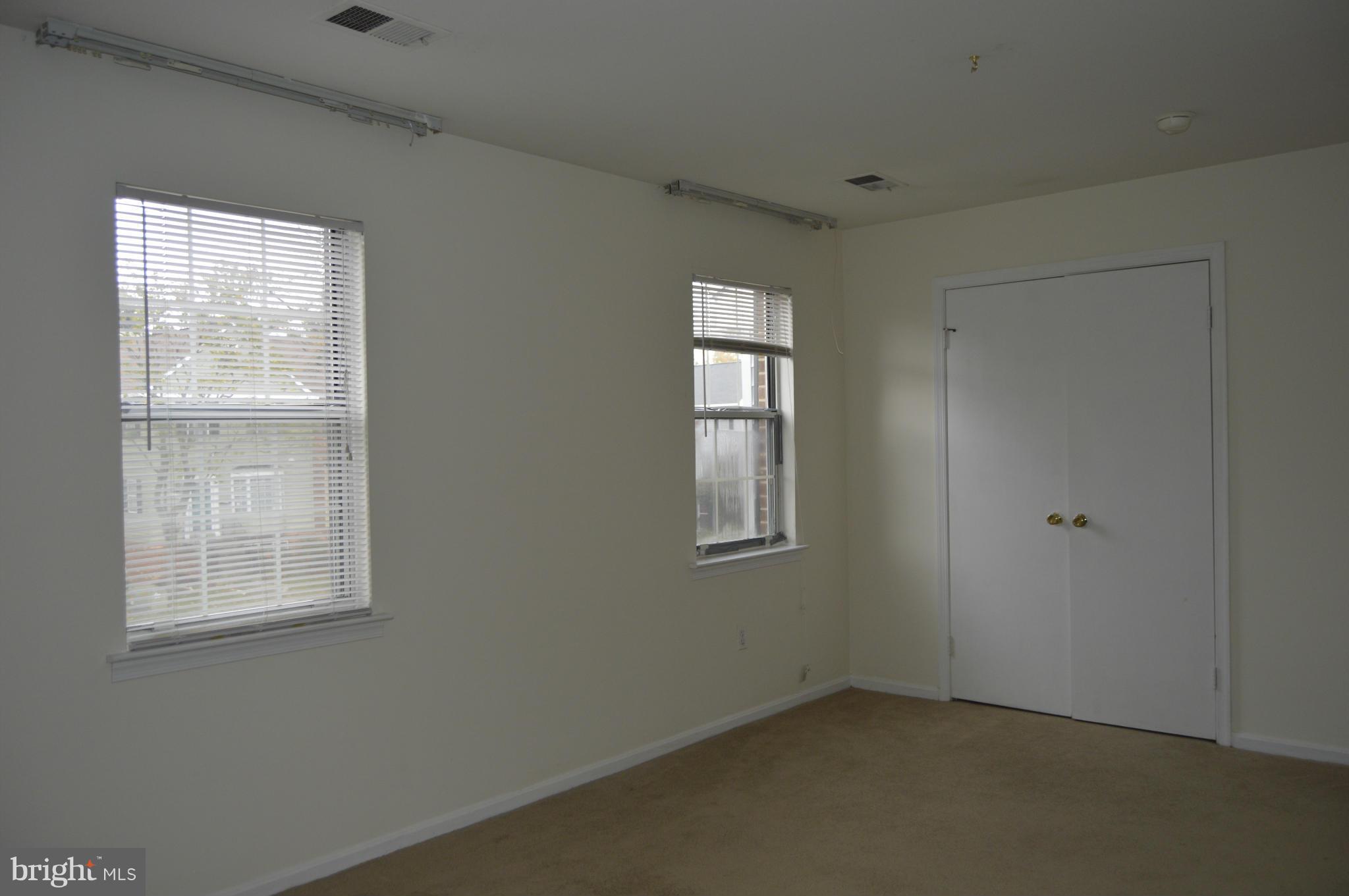 ARBORY CONDO-PHASE 7> - Residential