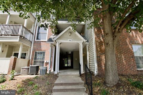 3916 PENDERVIEW DRIVE 435 FAIRFAX VA 22033