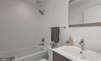 1515 K STREET SE 4
