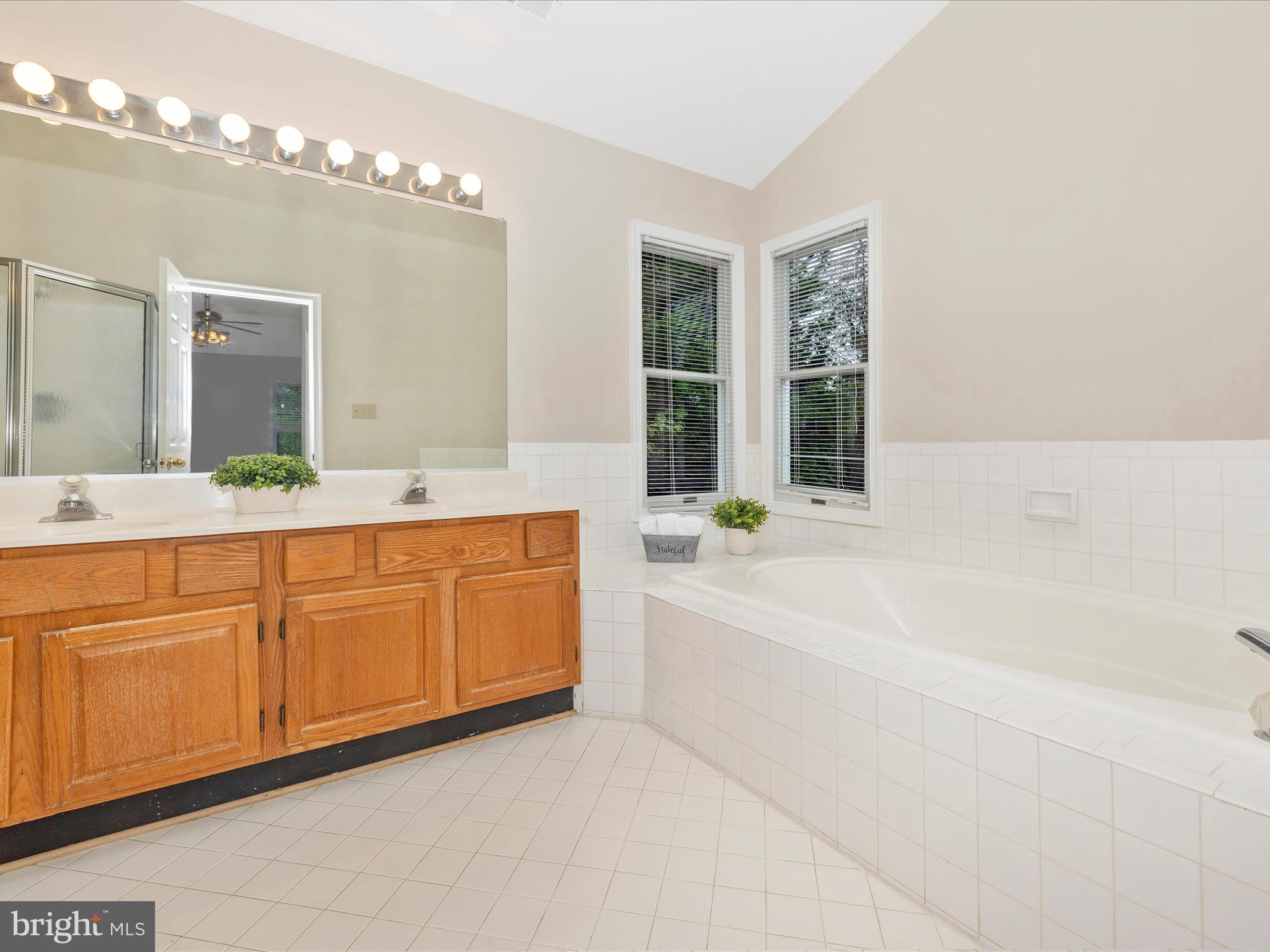 MANCHESTER FARM - Residential