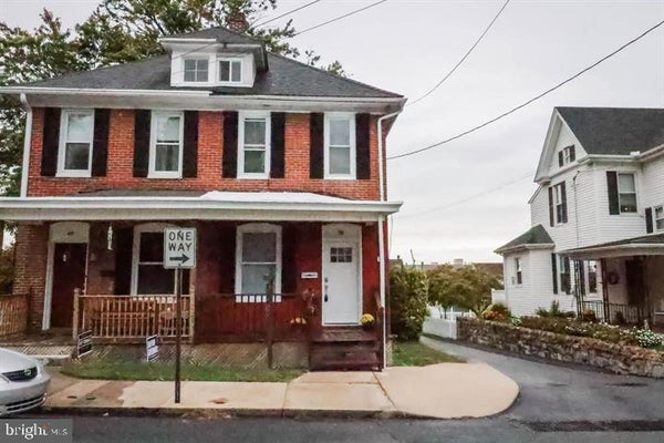 110 N FRANKLIN ST, WAYNESBORO, PA 17268 - Image d3d860e3f6e68f2a2a59165207c5526a/547808635