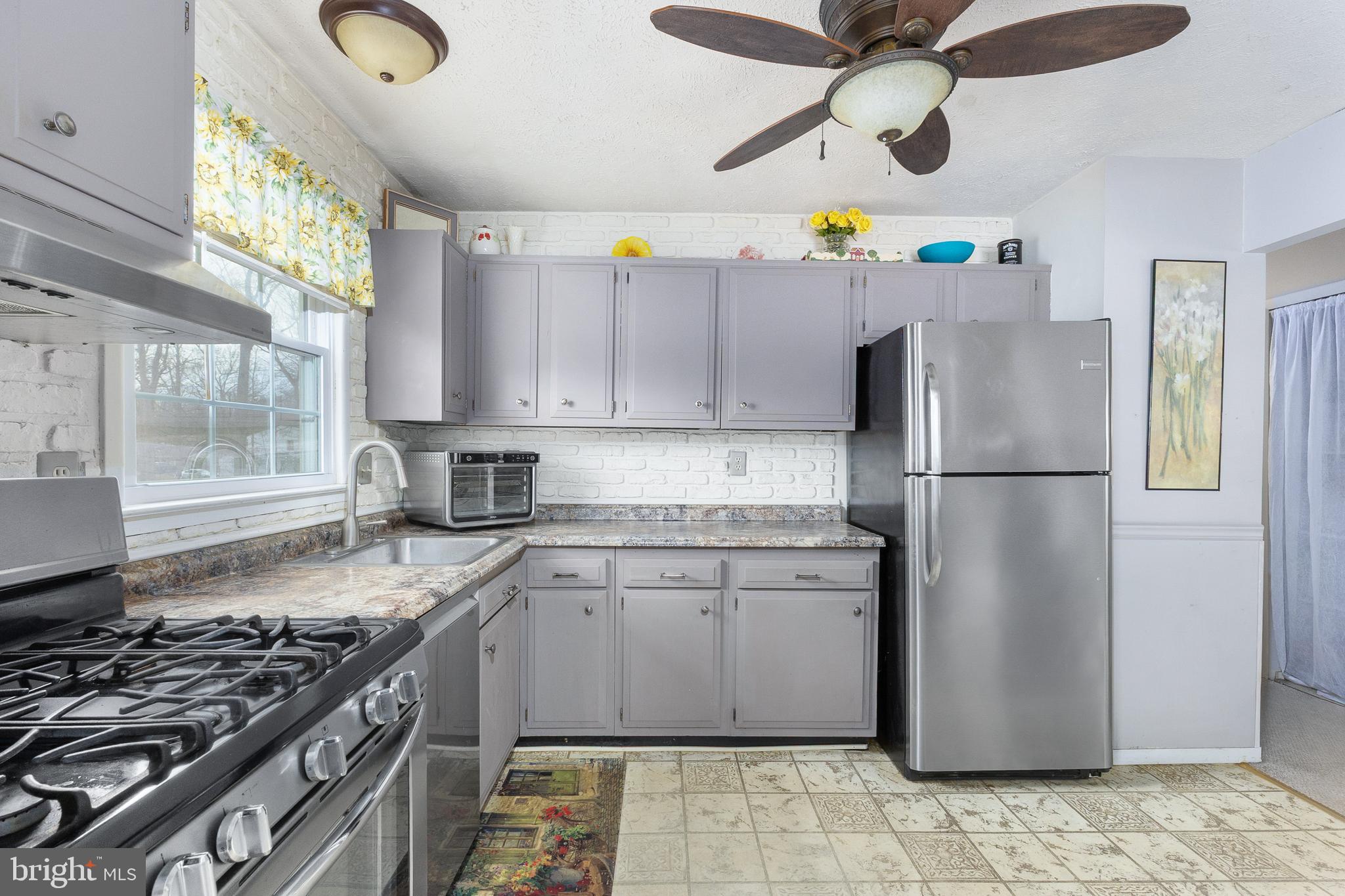 WAVERLY VILLAGE - Residential