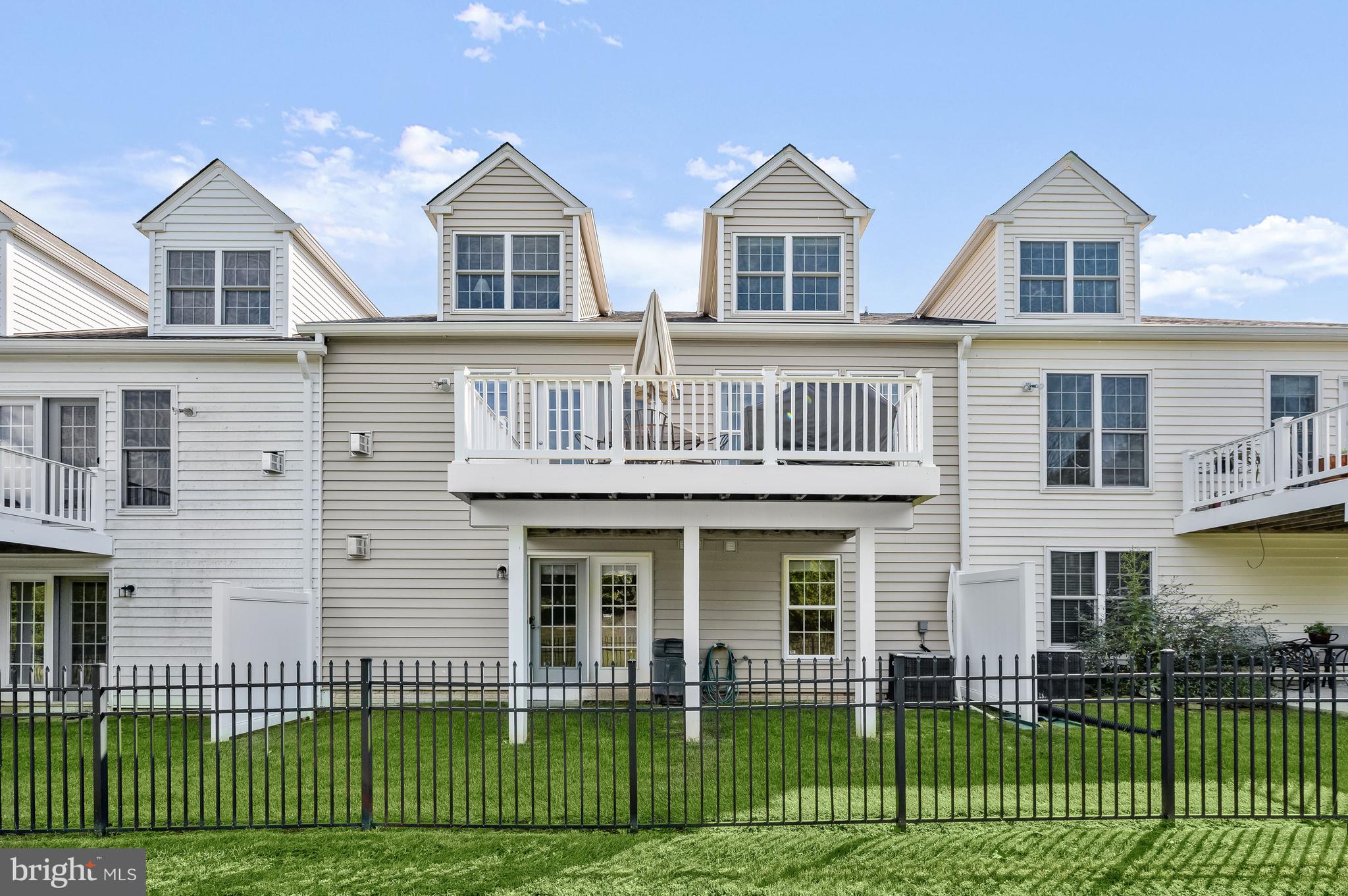 THE CLOISTERS AT VILLAGE CREST - Residential