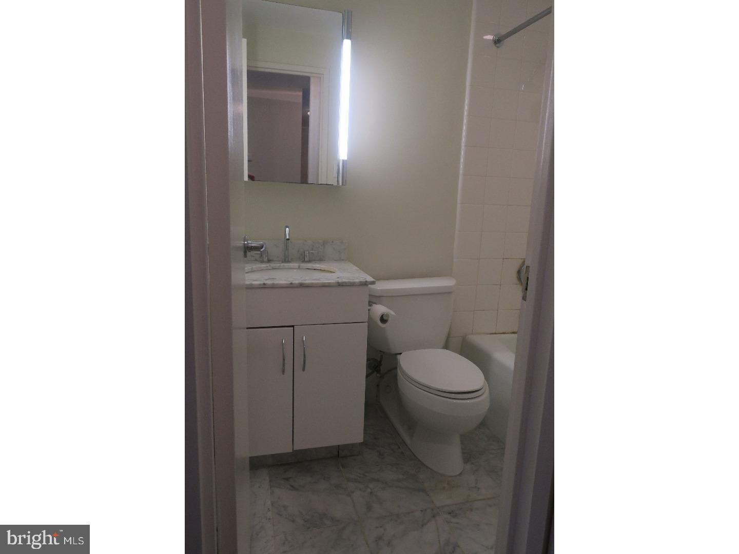 RITTENHOUSE SQUARE - Residential Lease