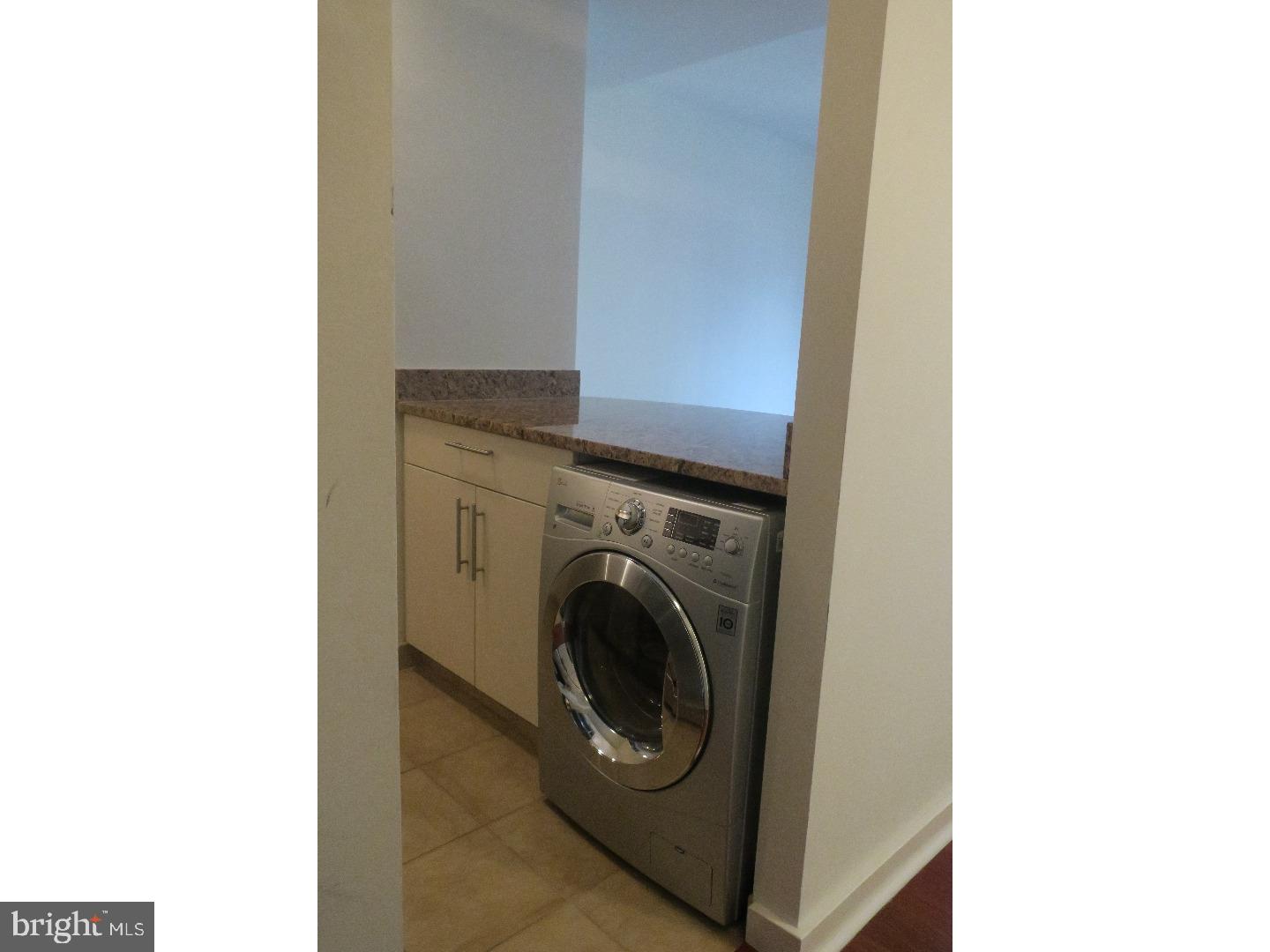 RITTENHOUSE SQUARE - Residential Lease