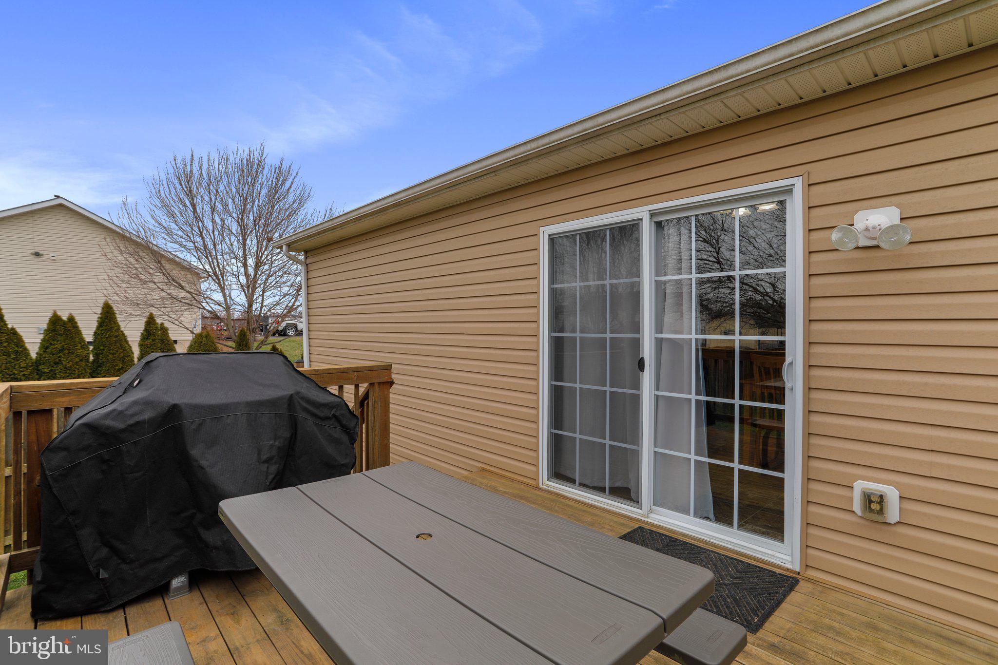 ELIZABETH STATION - Residential