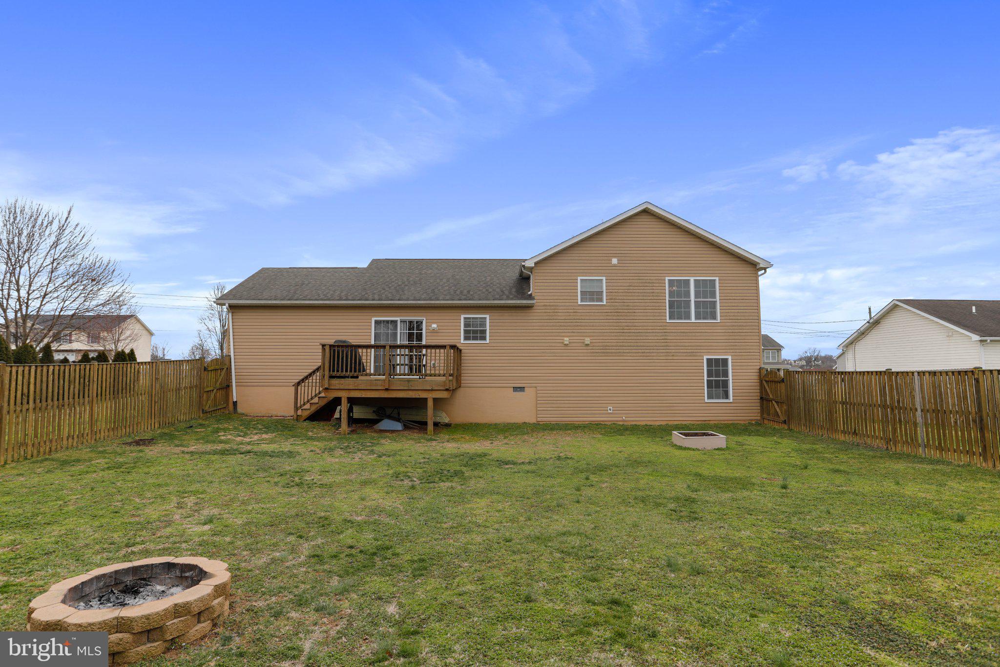 ELIZABETH STATION - Residential