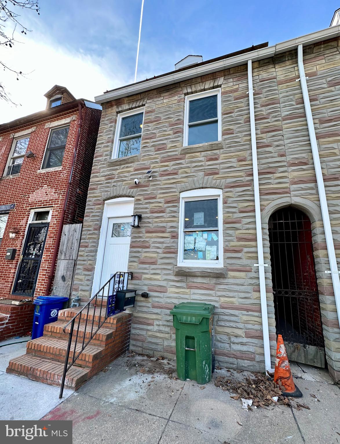 LITTLE ITALY - Residential Lease