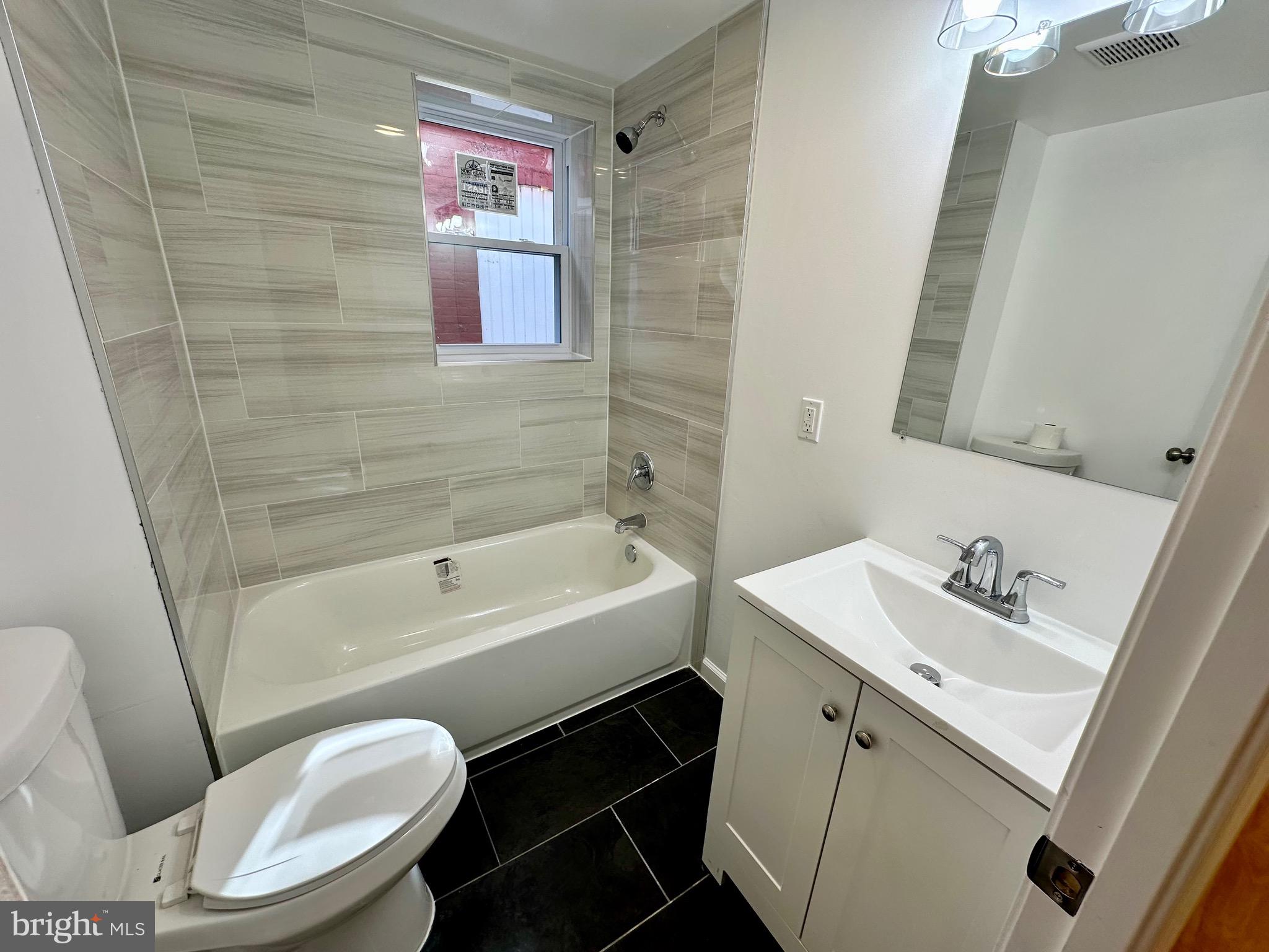 LITTLE ITALY - Residential Lease