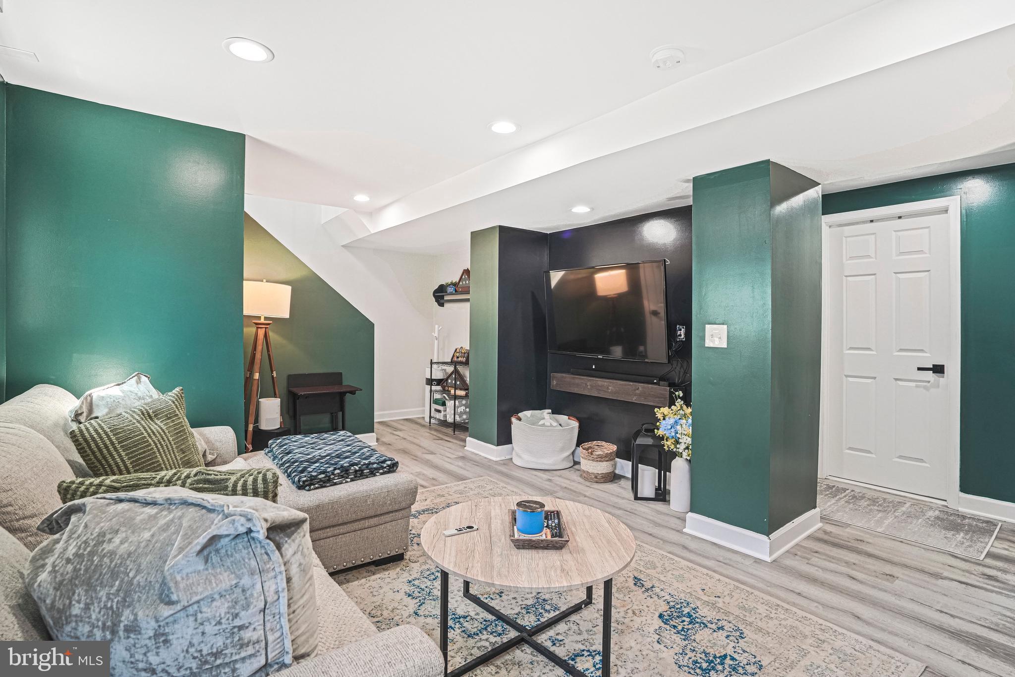 FAIRMOUNT HEIGHTS - Residential