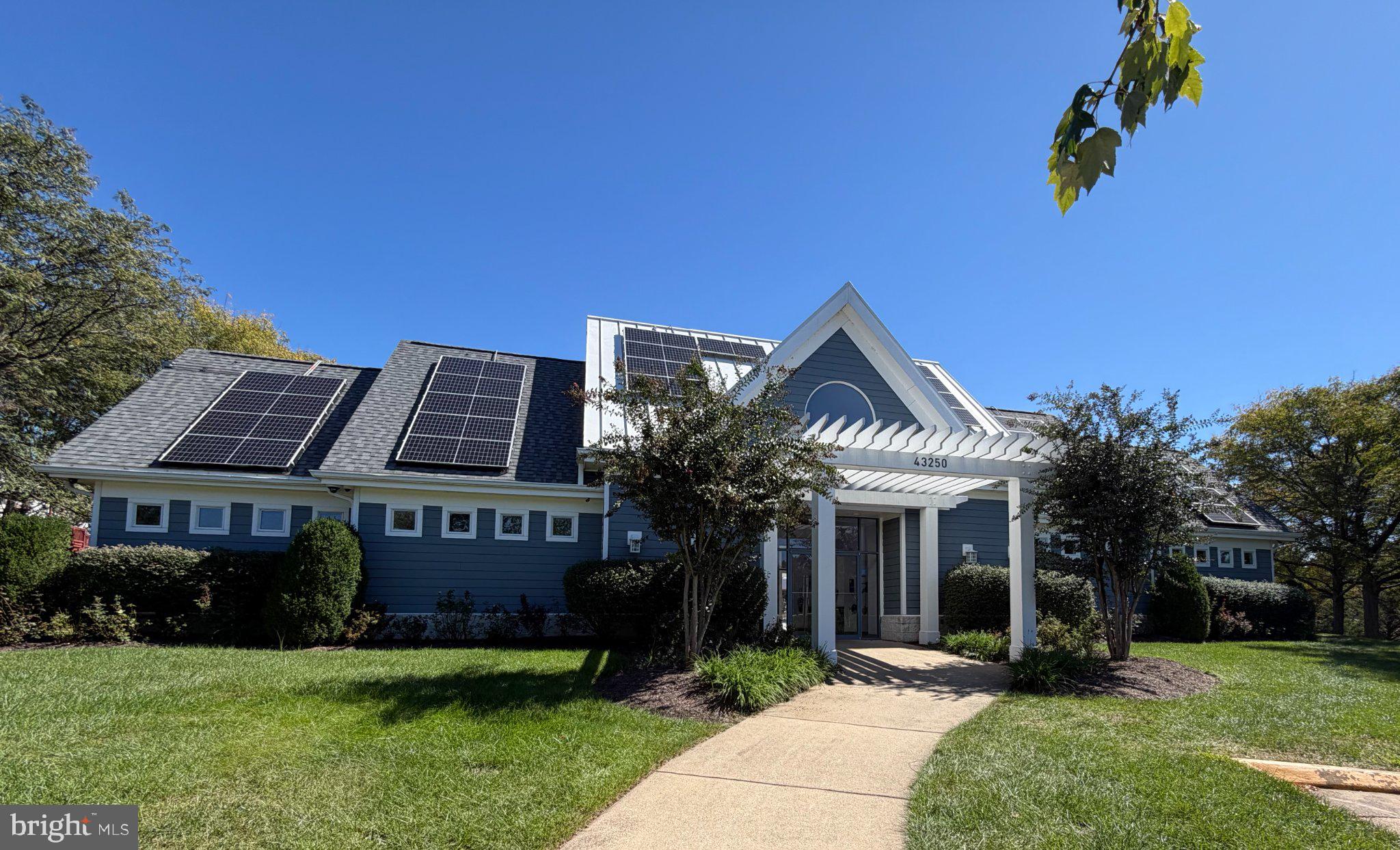 43349 CHOKEBERRY SQUARE