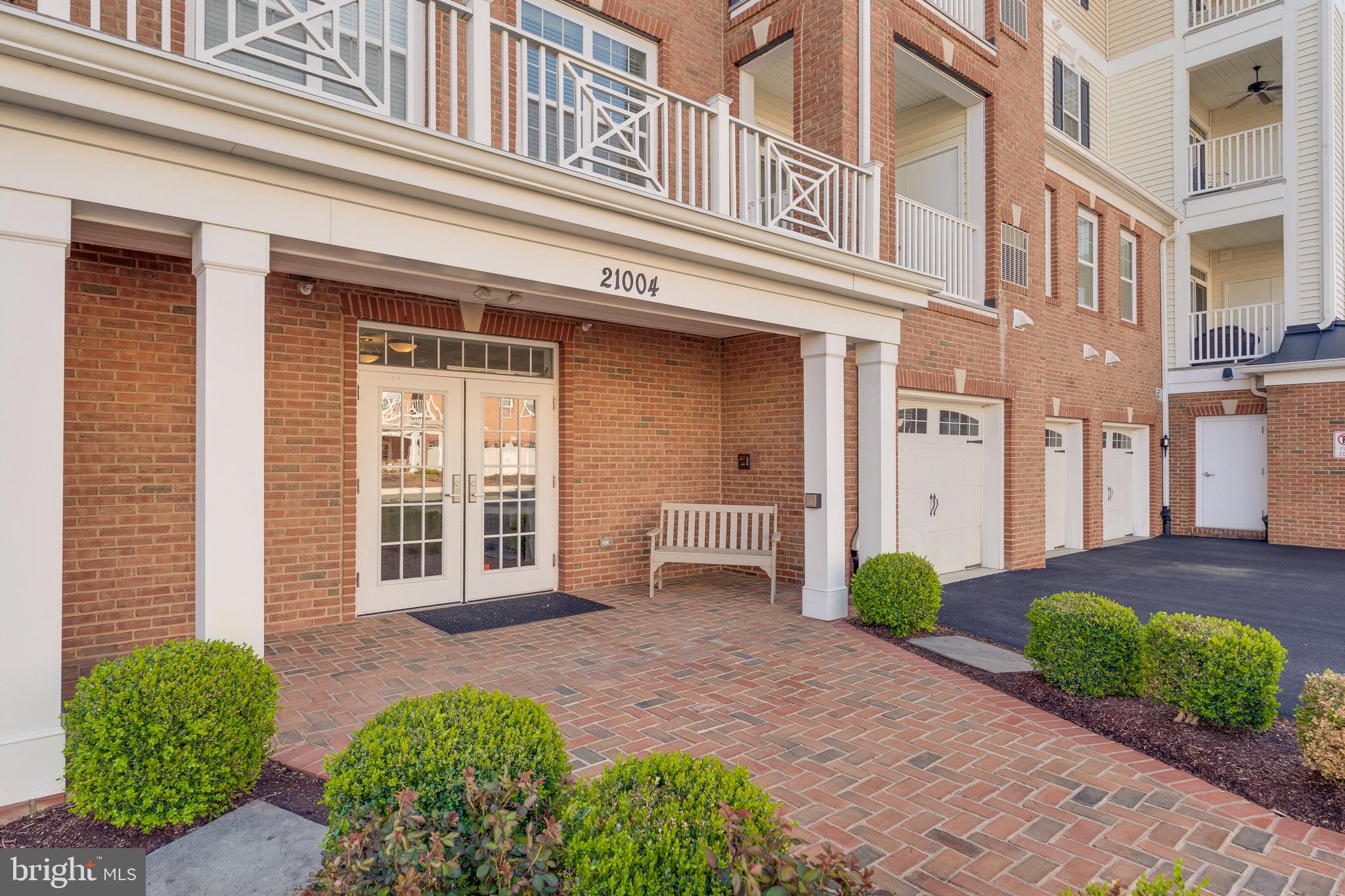 REGENCY AT ASHBURN - Residential