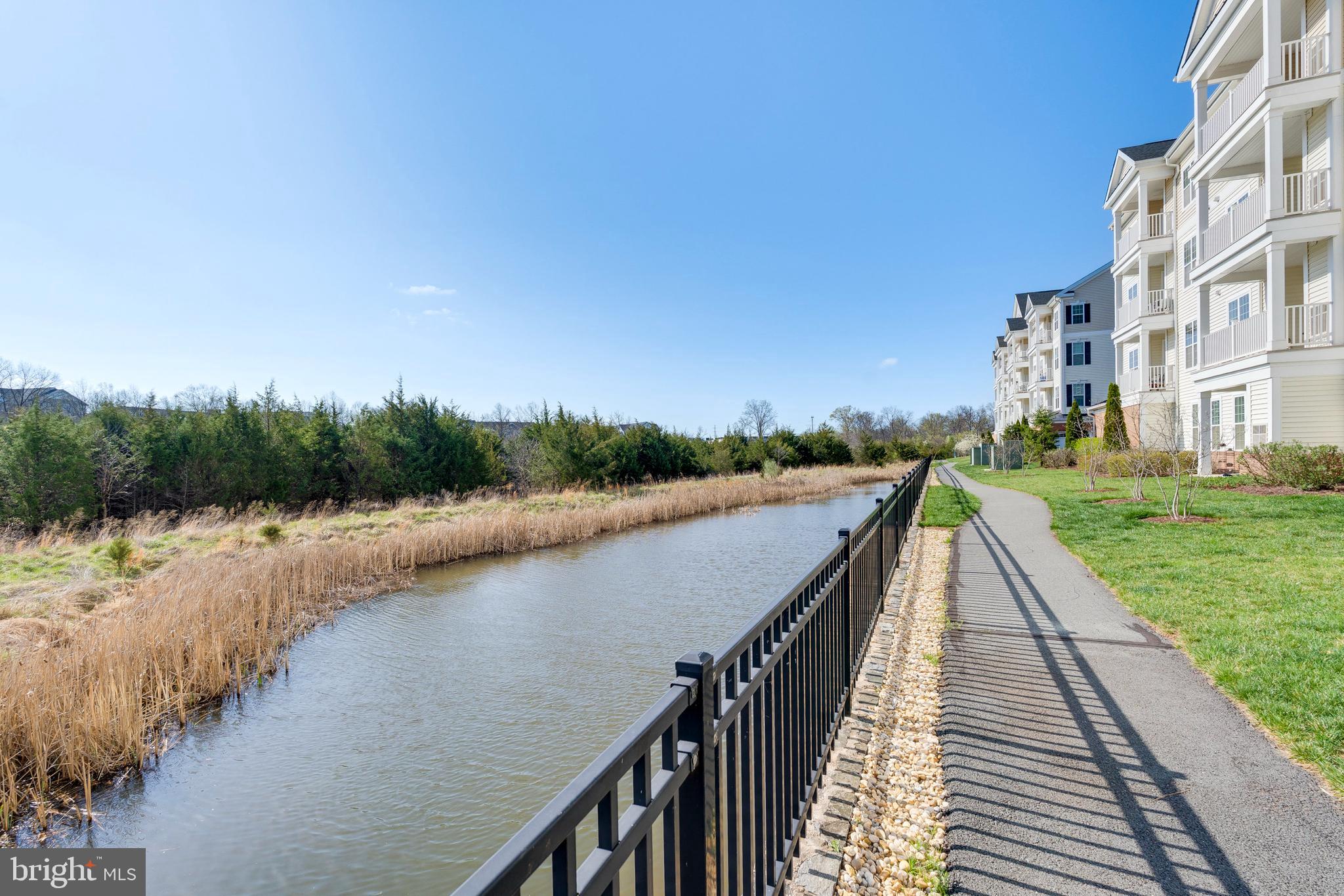 REGENCY AT ASHBURN - Residential