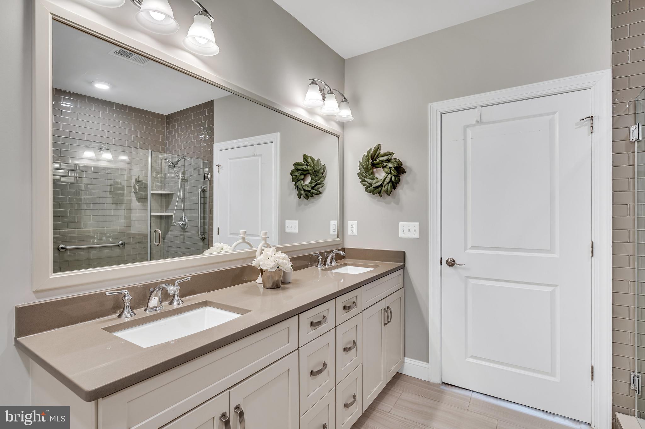 REGENCY AT ASHBURN - Residential