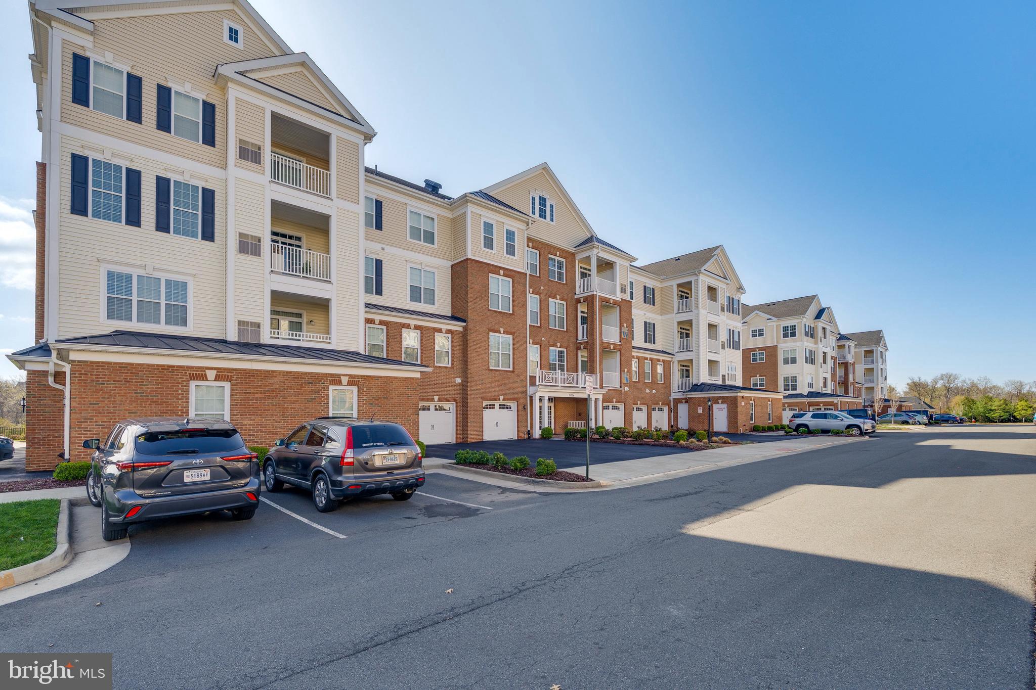 REGENCY AT ASHBURN - Residential