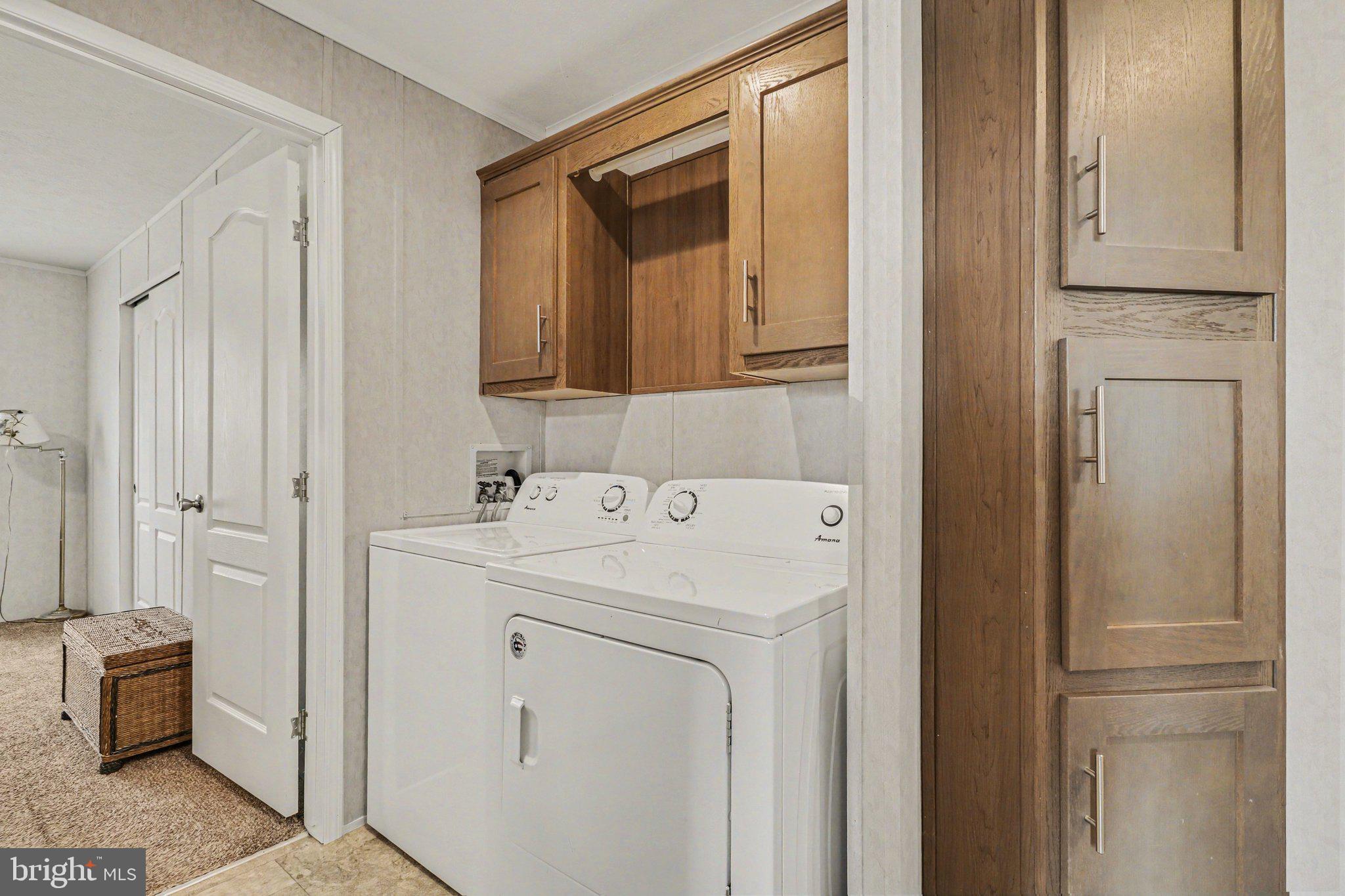 LAKEVIEW COUNTRY ESTATES - Residential