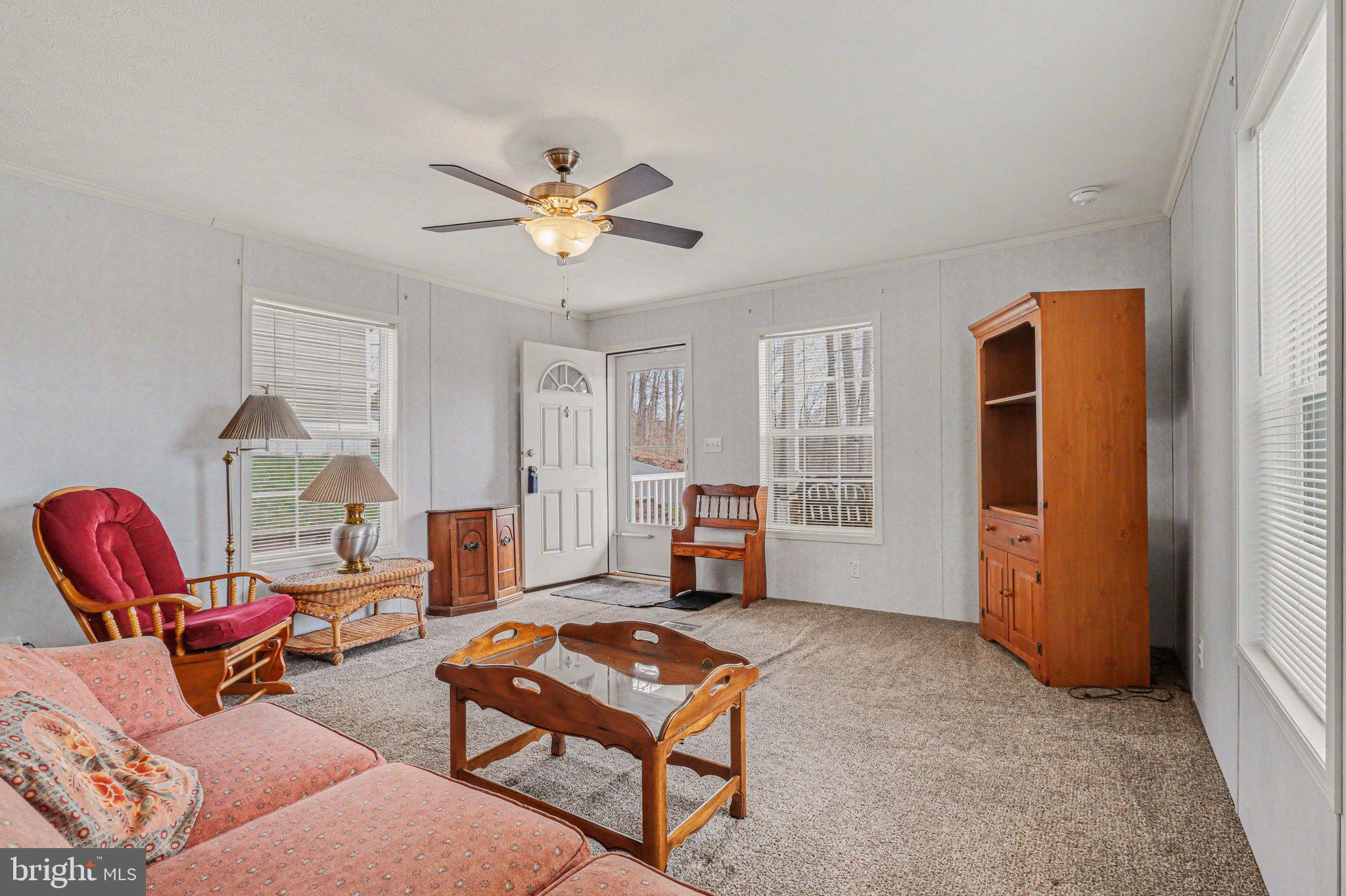 LAKEVIEW COUNTRY ESTATES - Residential