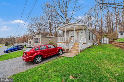 Mobile Home For Sale - 64 Lakeview Drive<br/> Lancaster County, ELIZABETHTOWN, PA 17022
