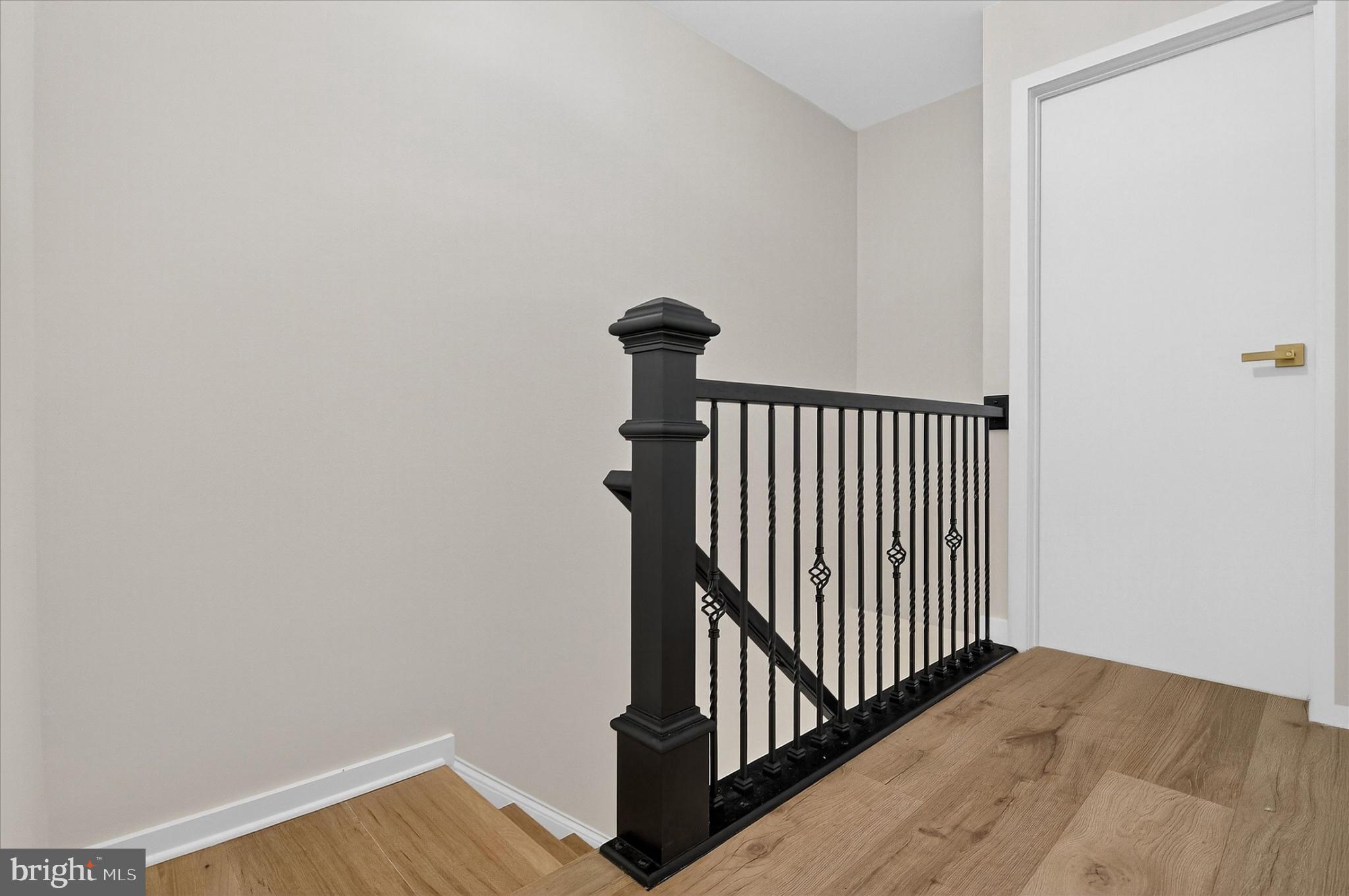 STONINGTON - Residential