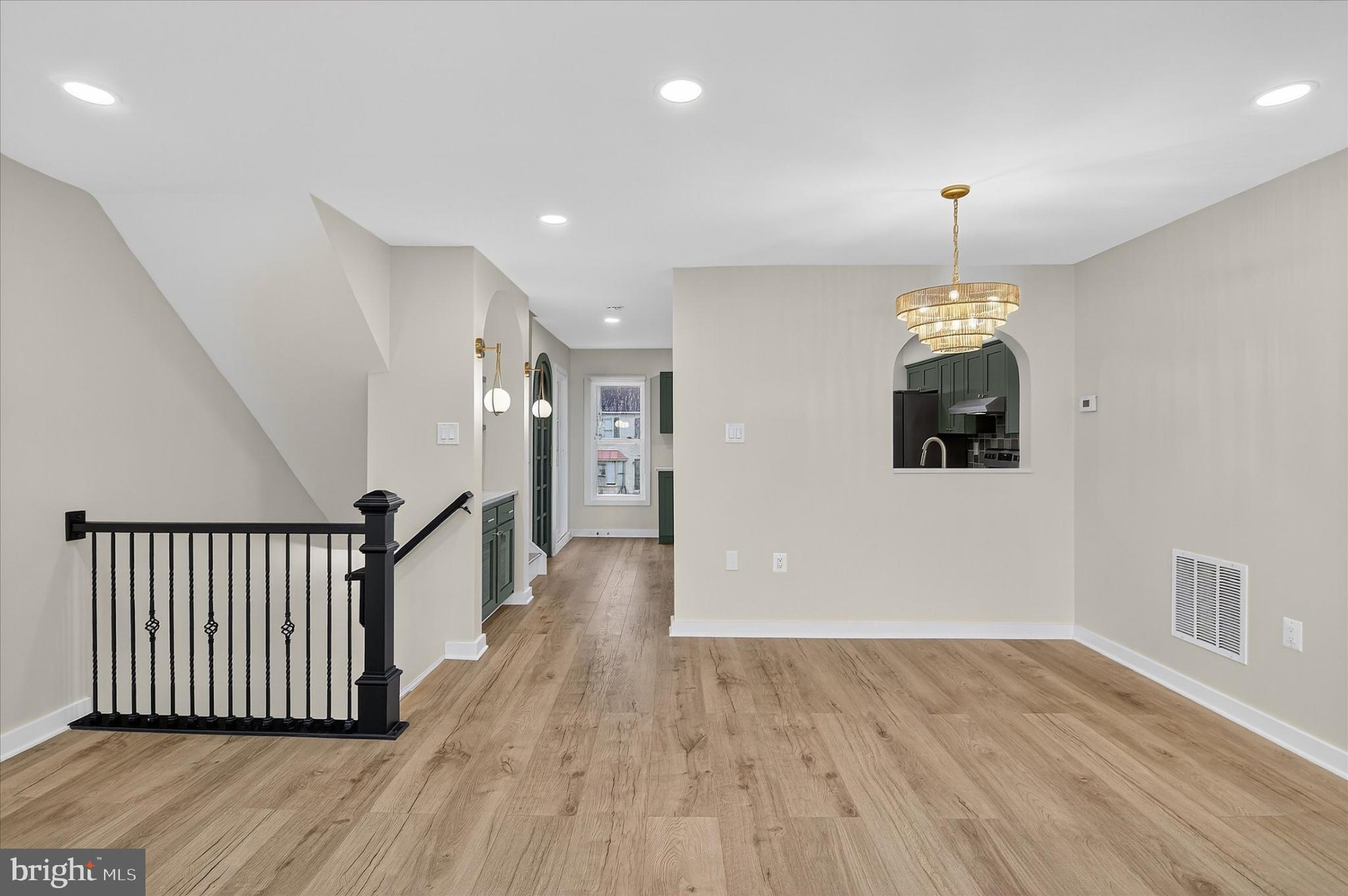 STONINGTON - Residential