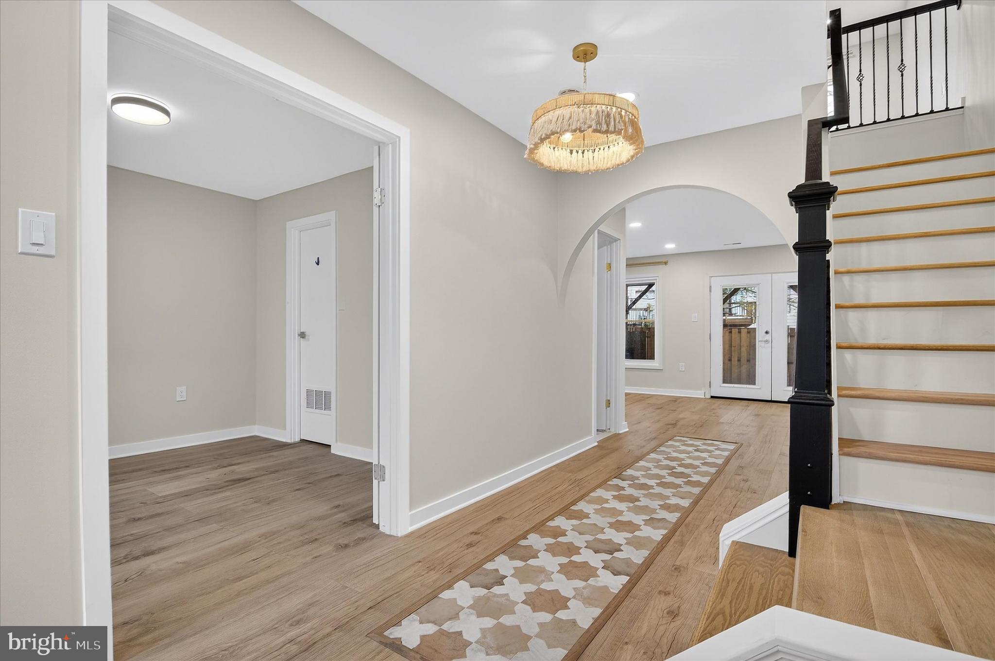 STONINGTON - Residential