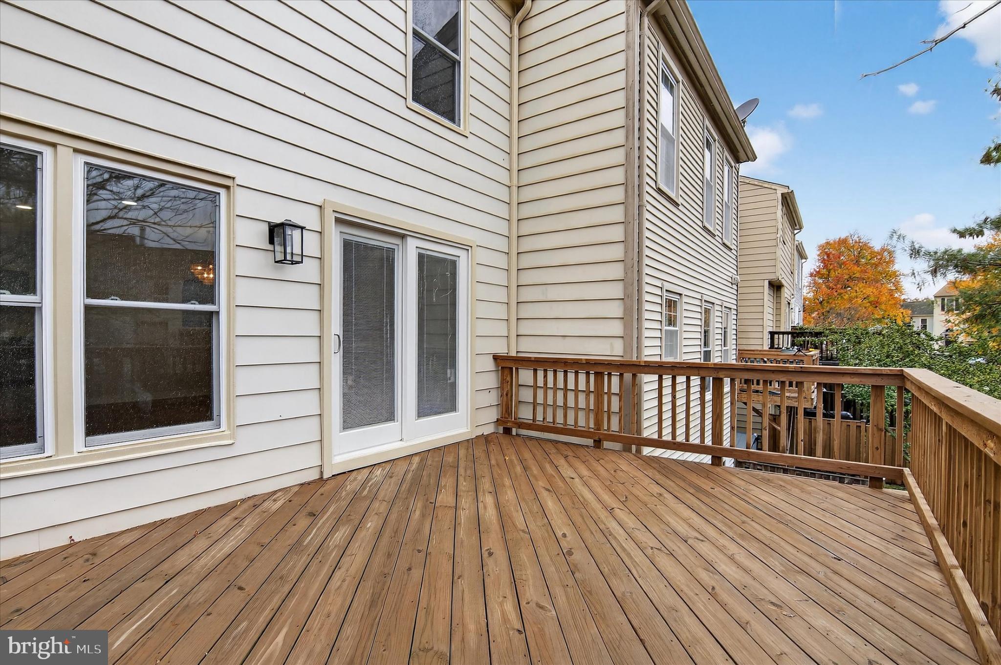 STONINGTON - Residential