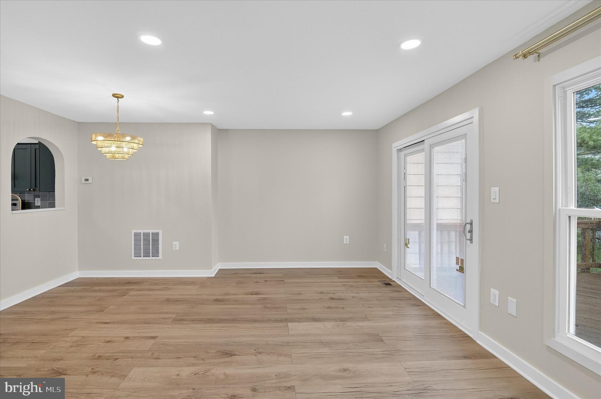 STONINGTON - Residential