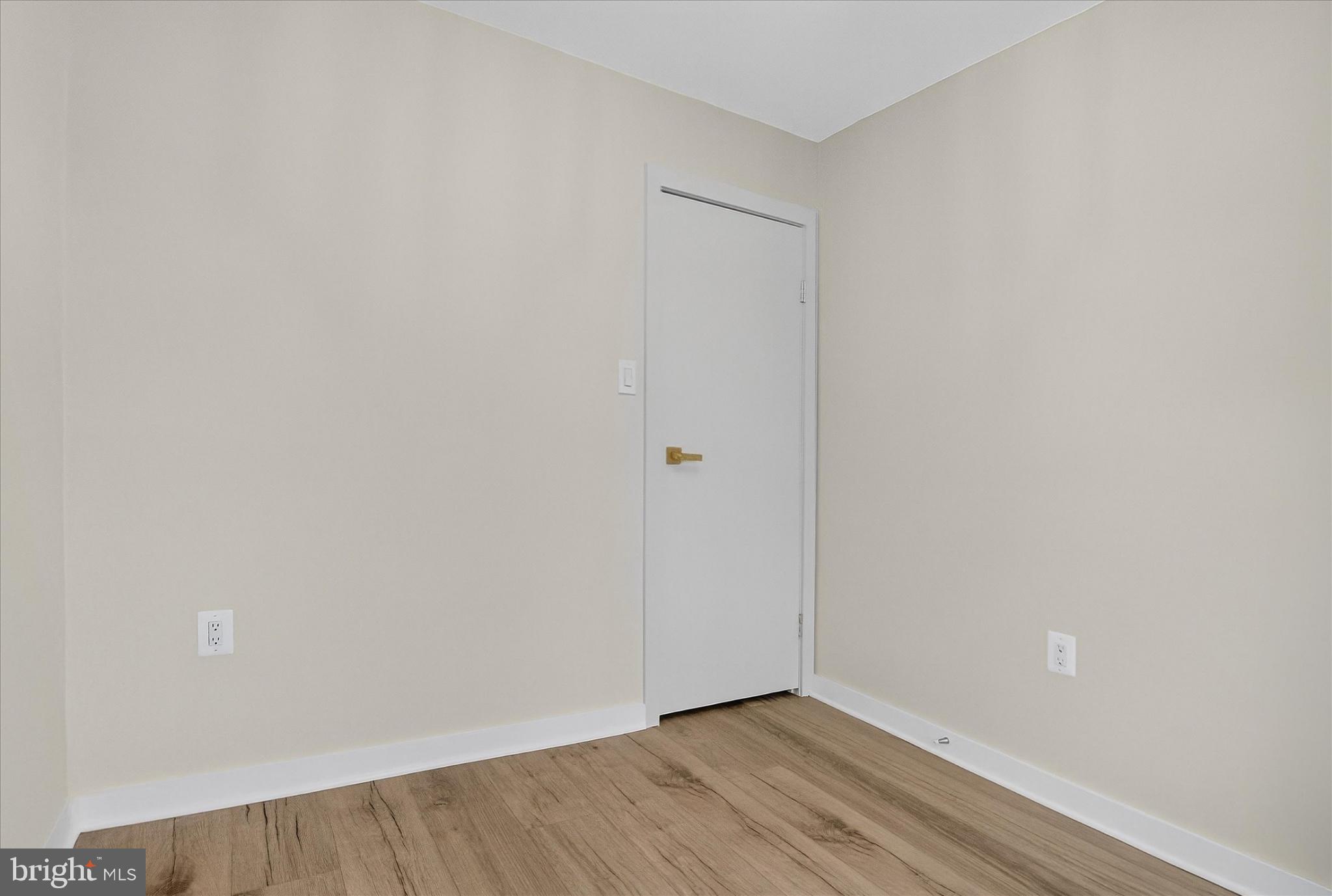 STONINGTON - Residential