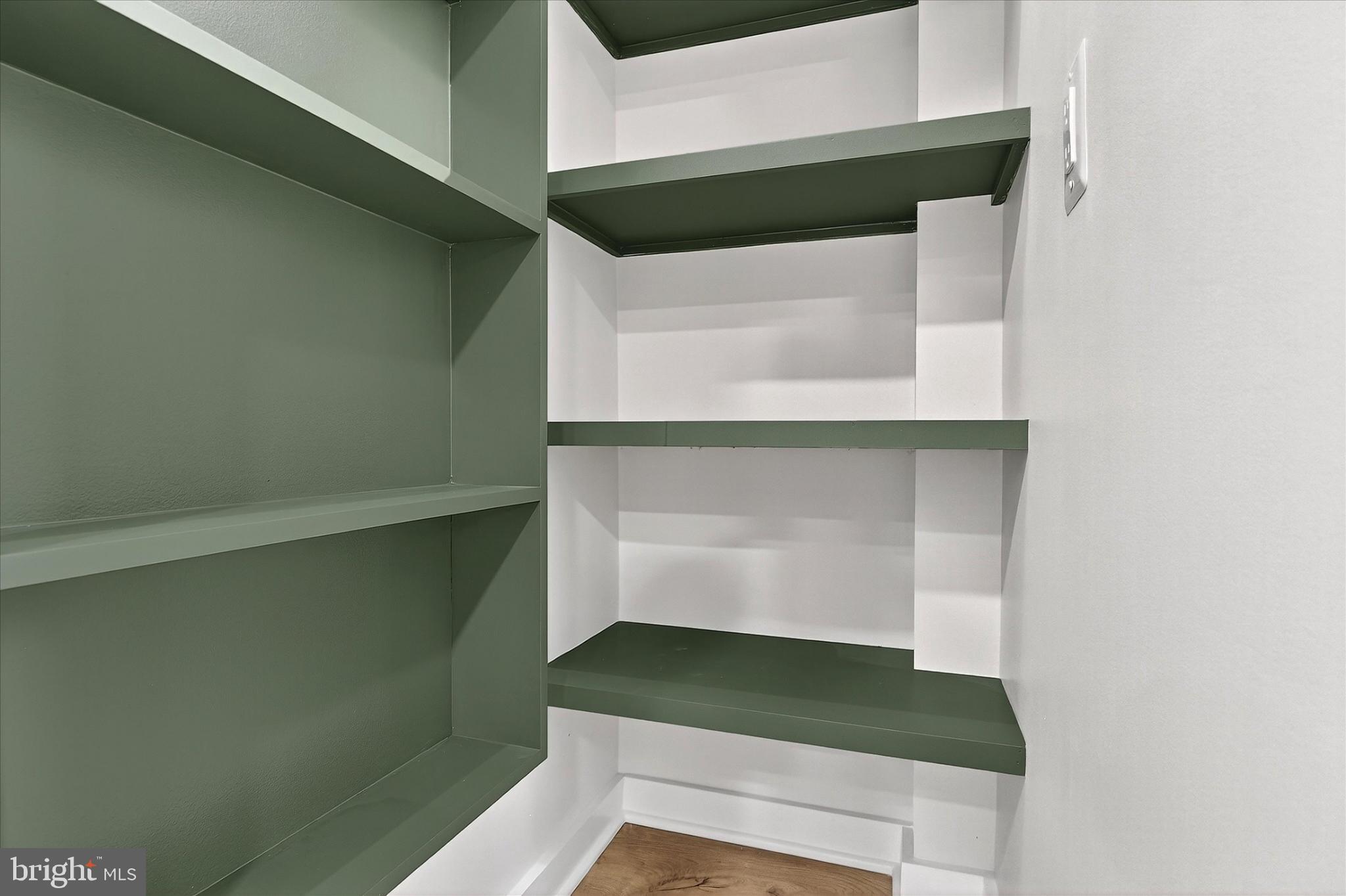 STONINGTON - Residential