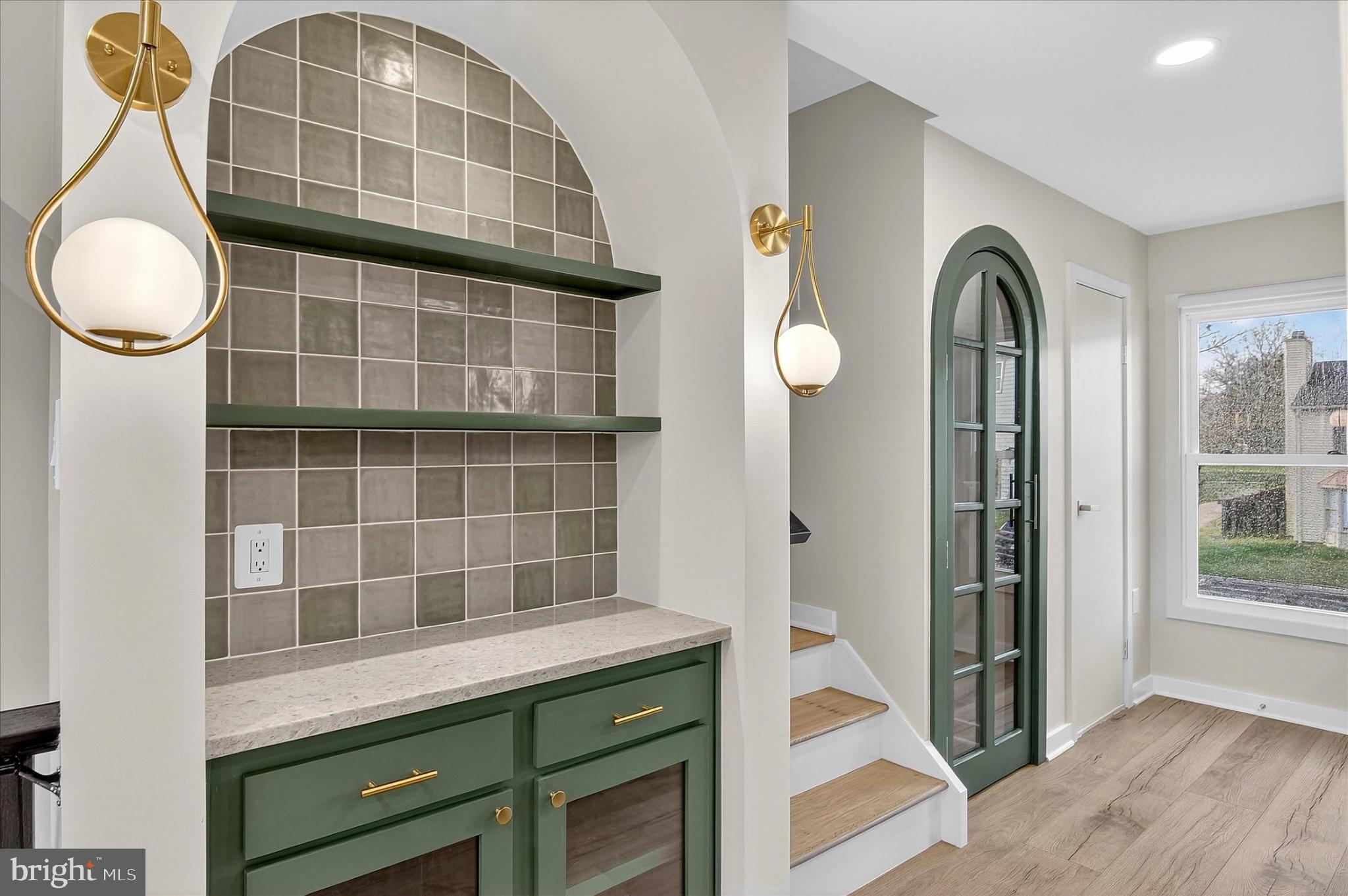 STONINGTON - Residential