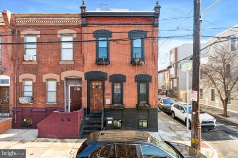Townhouse For Rent - 1625 S 19th Street<br/> PHILADELPHIA, PA 19145