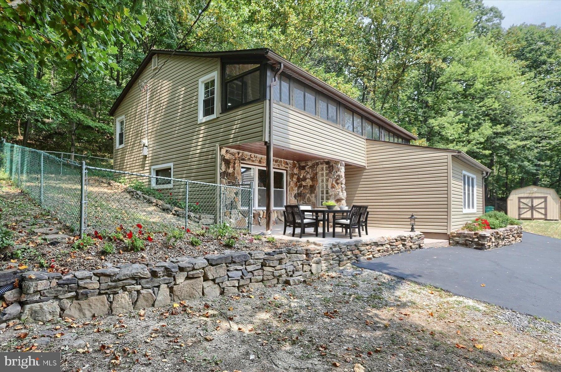 2550 LAMBS GAP ROAD