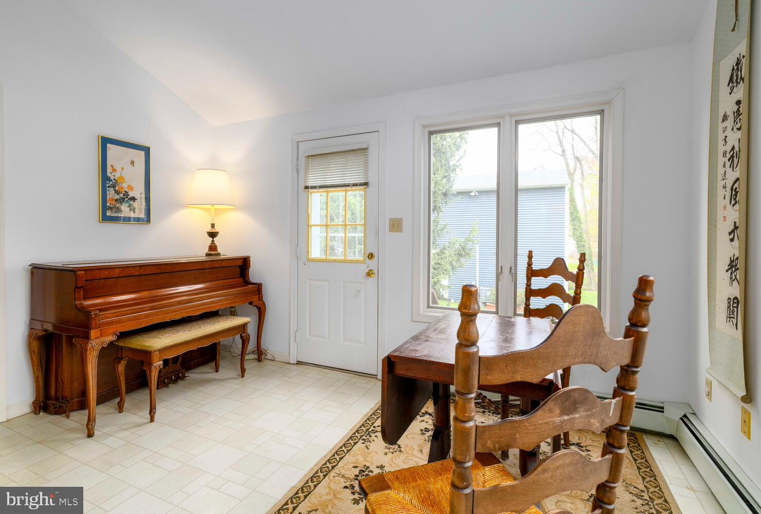 HUNTINGDON VALLEY - Residential