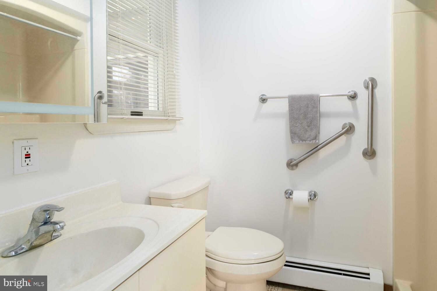 HUNTINGDON VALLEY - Residential