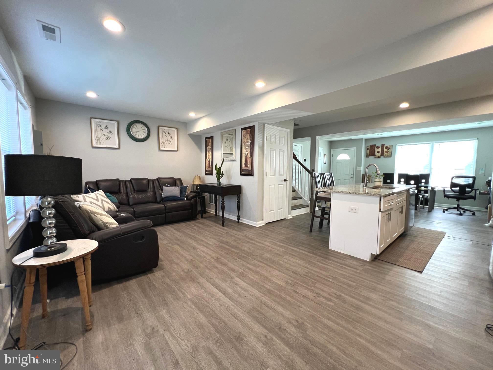 WILLOWBROOK - Residential