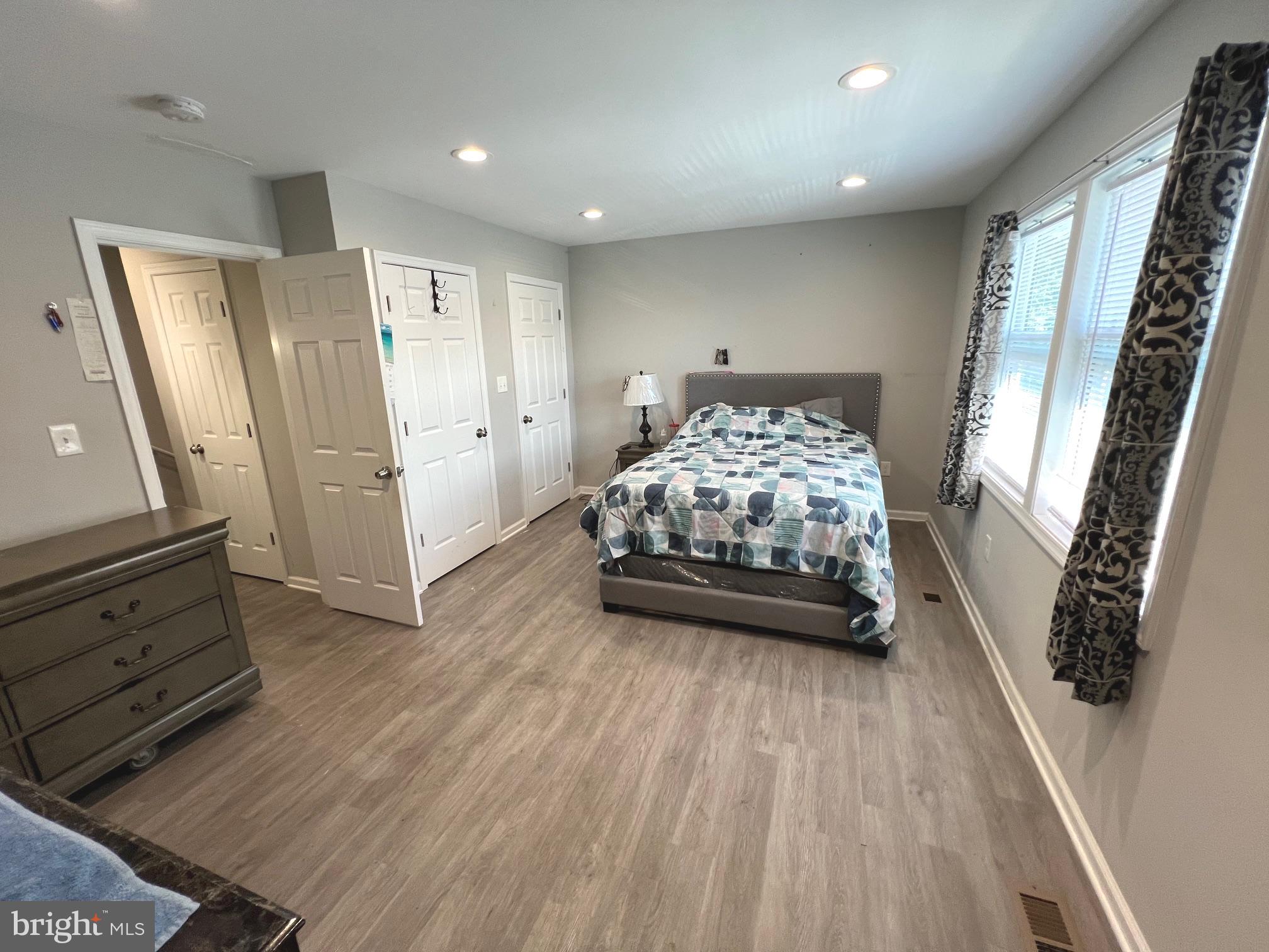 WILLOWBROOK - Residential