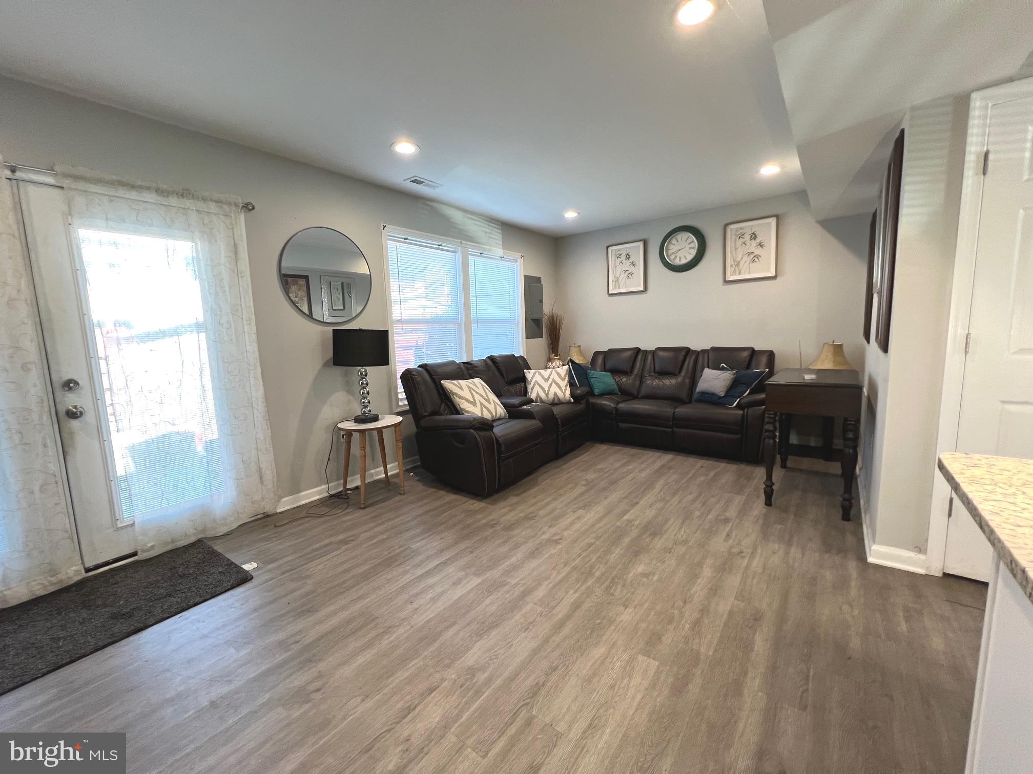 WILLOWBROOK - Residential