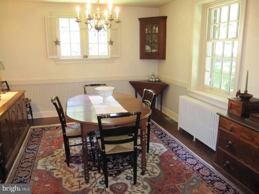 COUNTRY CLUB ESTATES - Residential