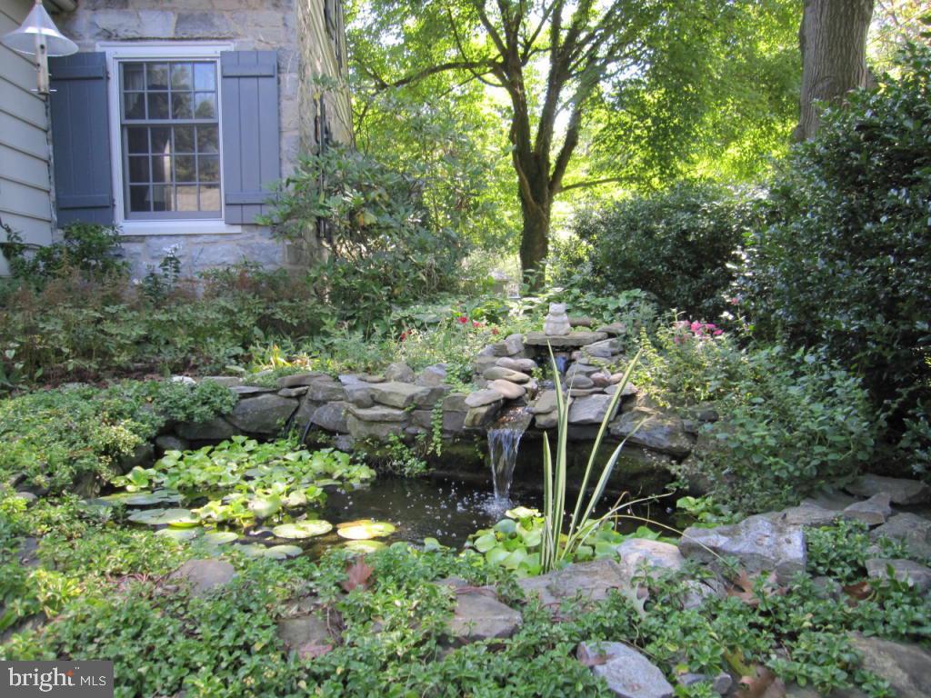 COUNTRY CLUB ESTATES - Residential