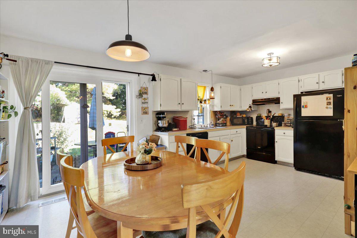 840 PENNY LANE