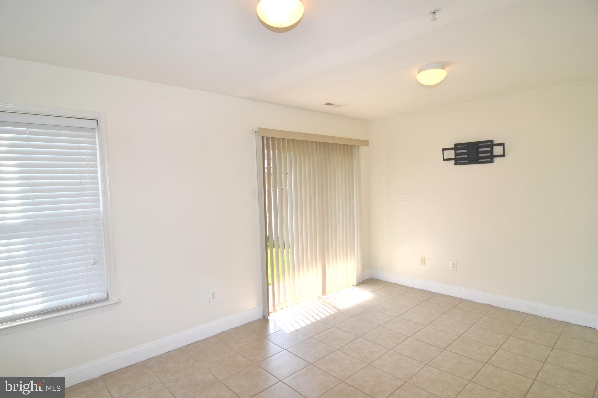 AGRICOPIA - Residential Lease